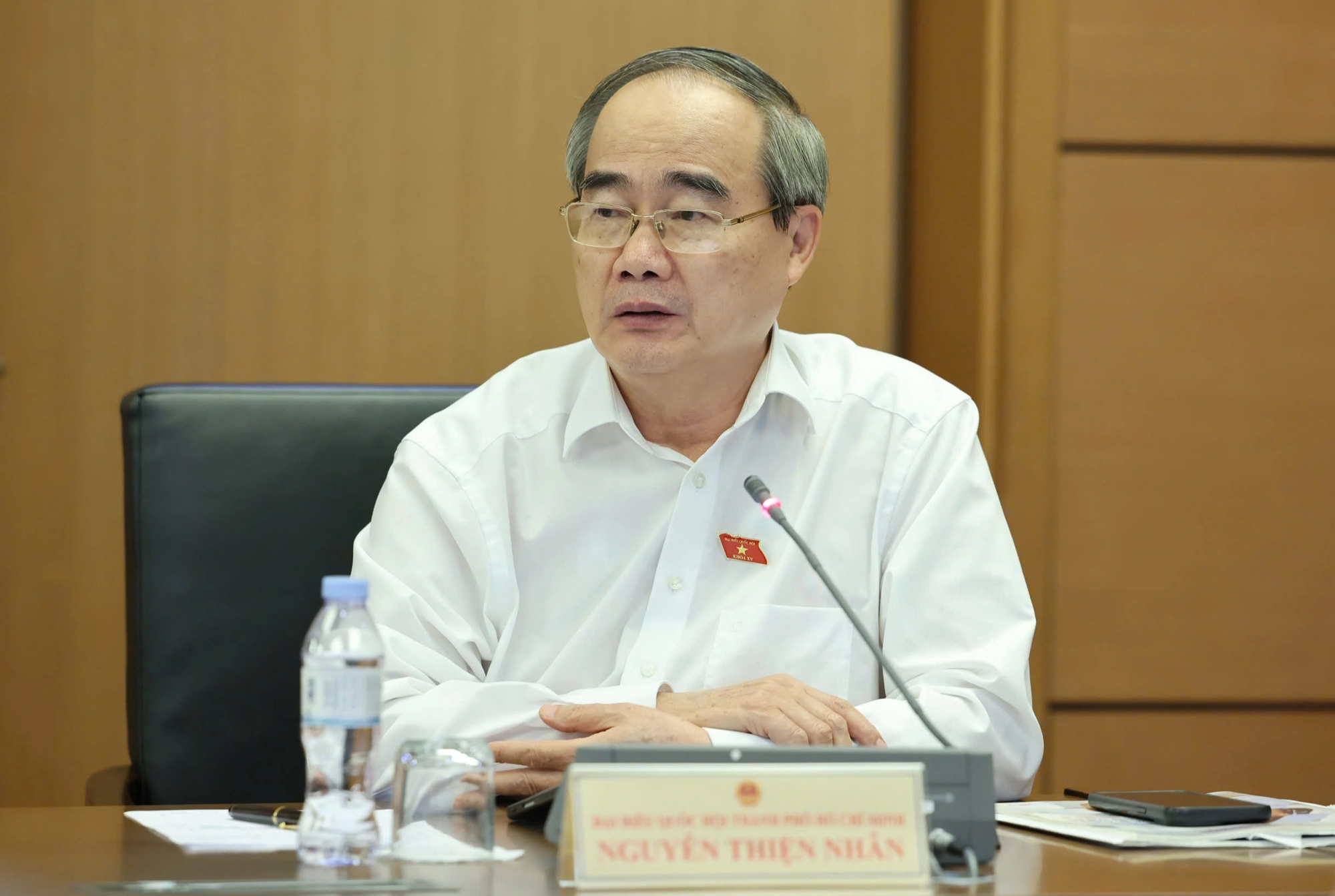 Phụ huynh có điều kiện, không cần miễn học phí có được không? - Ảnh 1.
