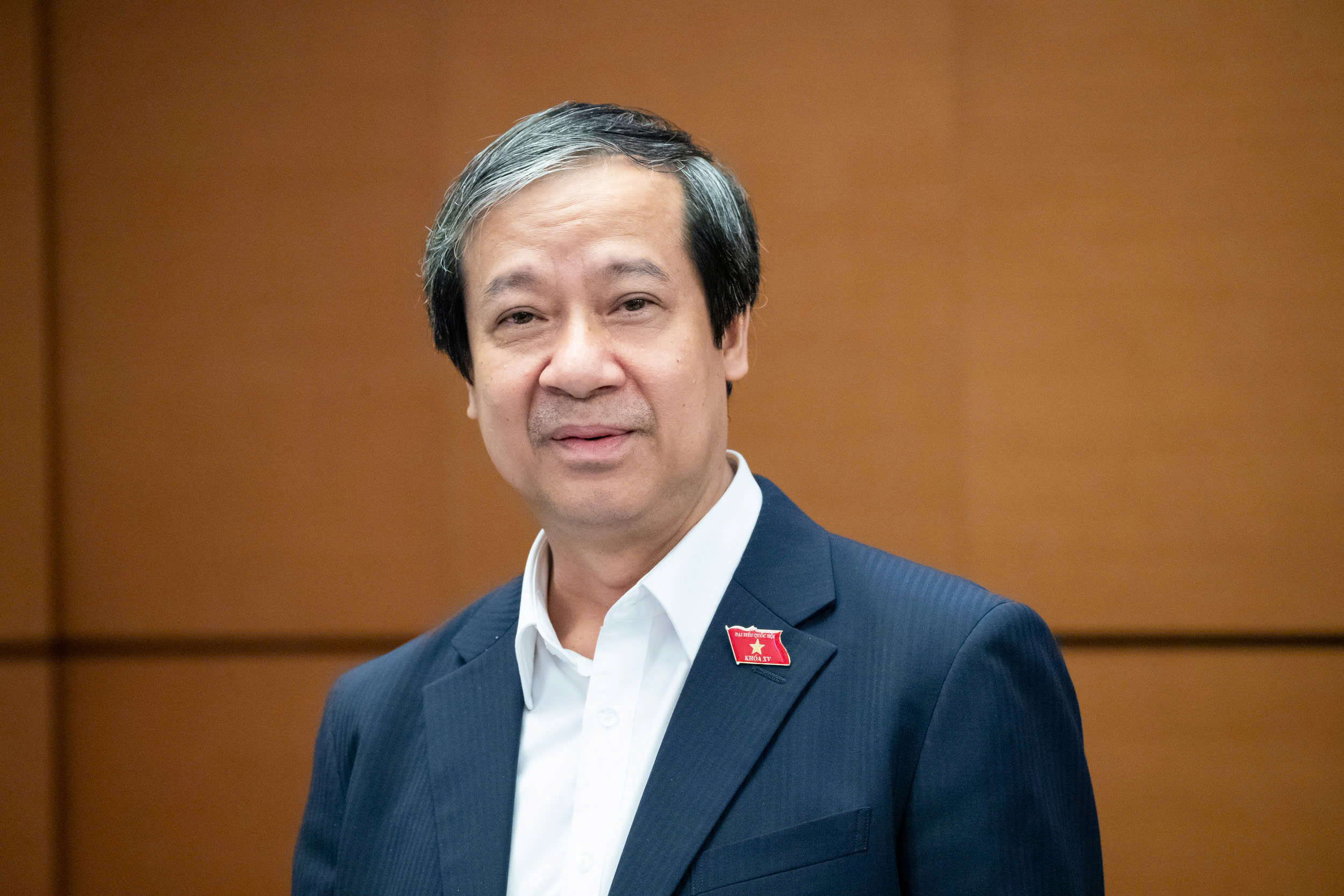Không để miễn học phí lại phát sinh nhiều khoản thu khác - Ảnh 1.