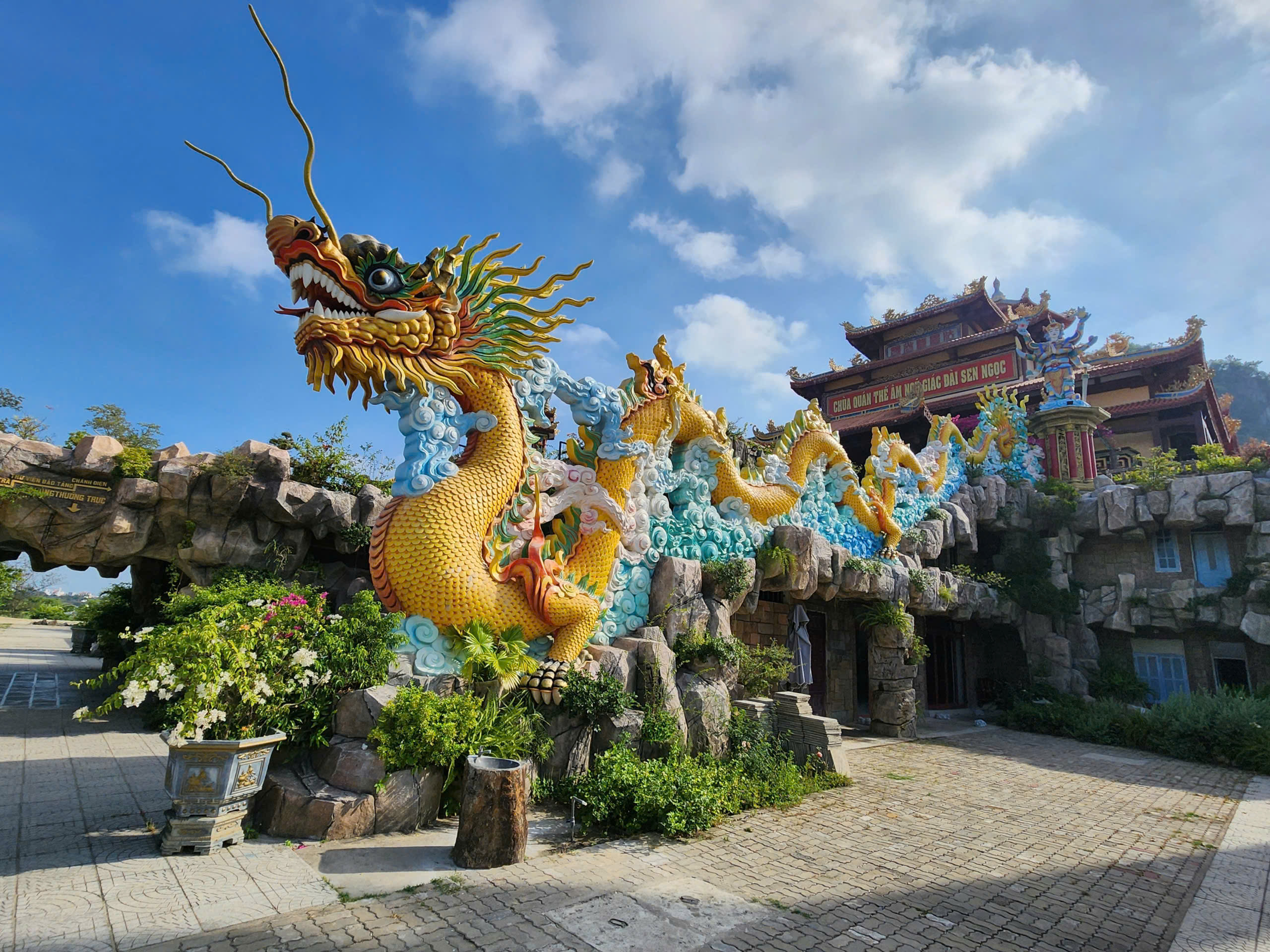 Ngôi chùa kỳ bí dưới chân Ngũ Hành Sơn nơi tôn trí xá lợi Phật- Ảnh 5. Ngôi chùa kỳ bí dưới chân Ngũ Hành Sơn nơi tôn trí xá lợi Phật- Ảnh 5.