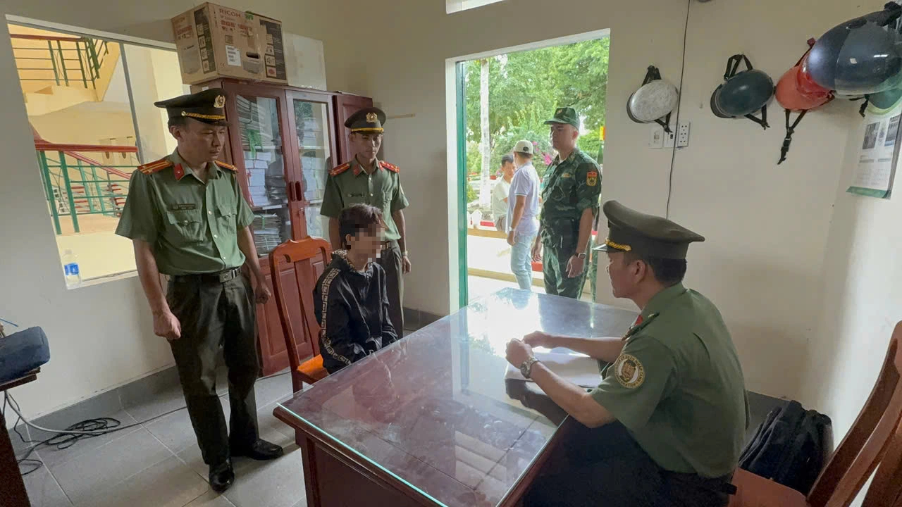 - Ảnh 1. - Ảnh 1.