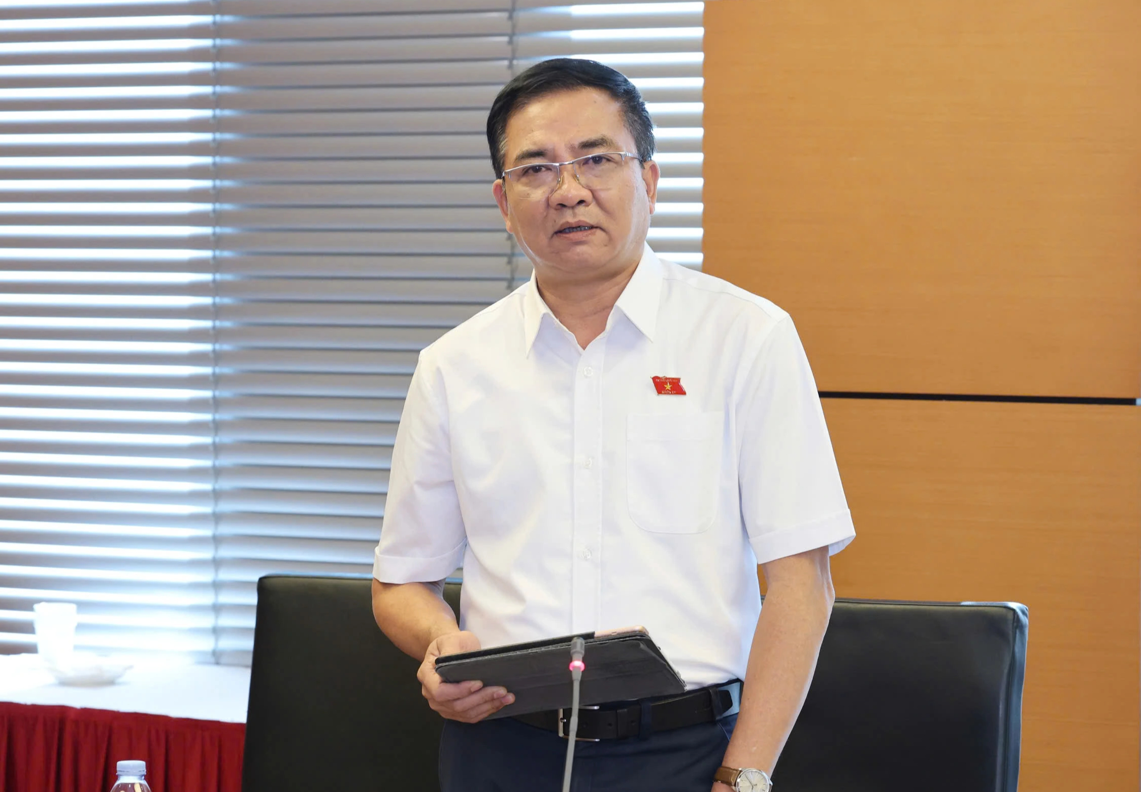 Phụ huynh có điều kiện, không cần miễn học phí có được không? - Ảnh 2.