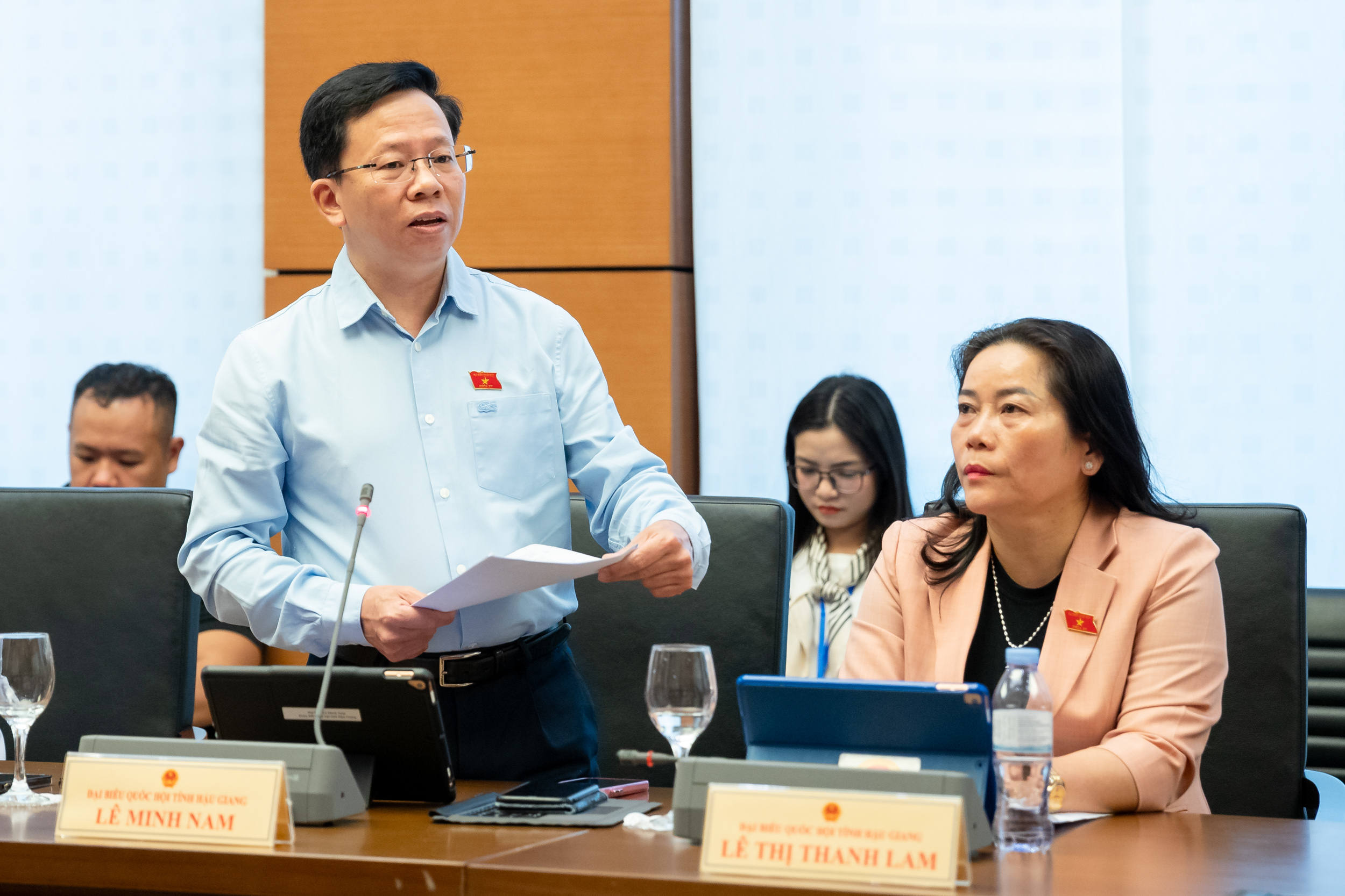 'Có những mâm cơm liên hoan giá hàng tạ thóc nhưng chỉ ăn 30%, rất lãng phí' - Ảnh 1.