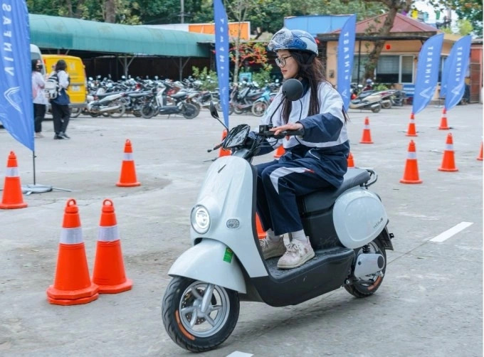 Xe máy điện VinFast giá 12 triệu đồng trang bị gì?