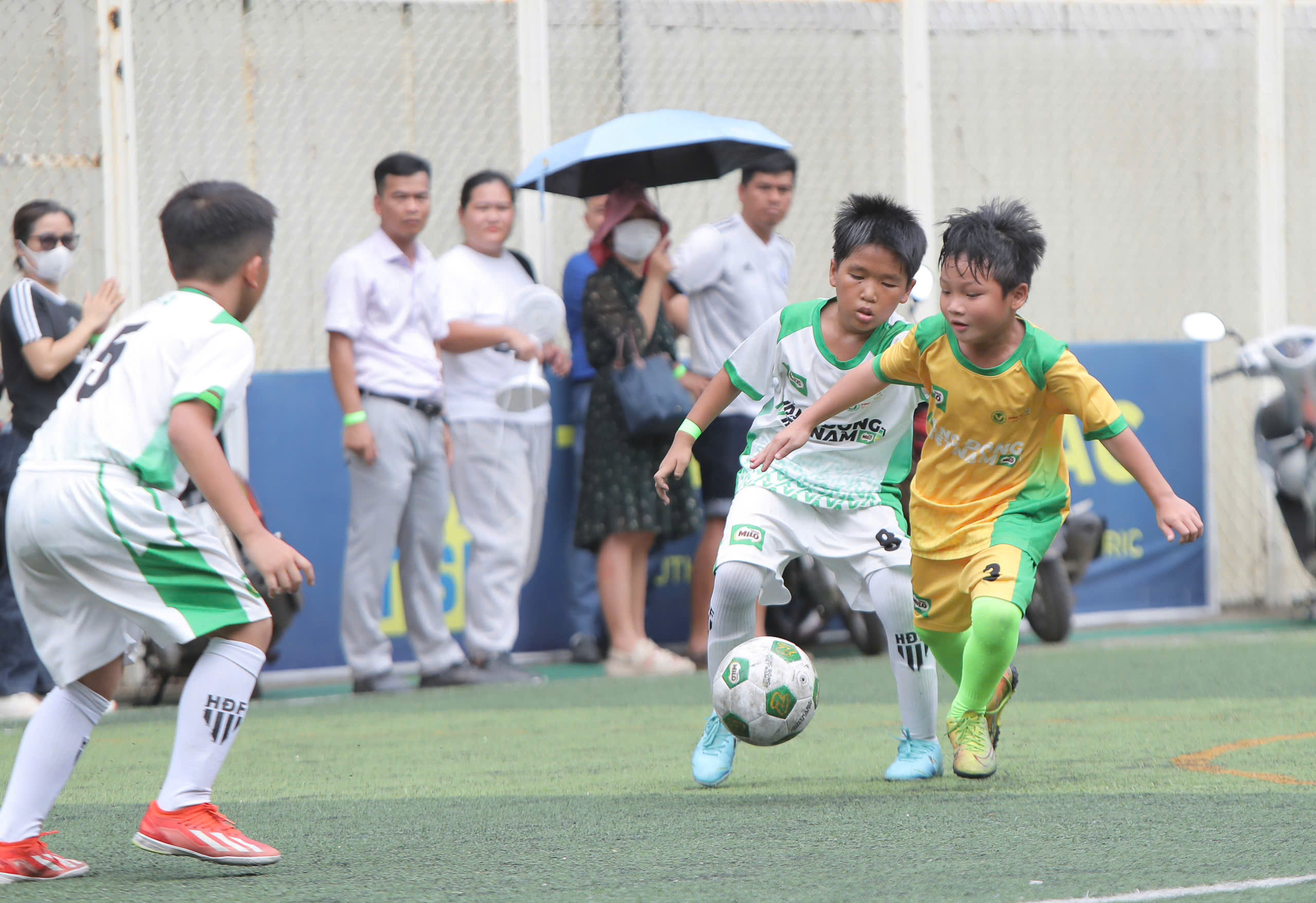 Lộ diện những nhà vô địch xứng đáng của VCK festival bóng đá học đường TP.HCM- Ảnh 6. Lộ diện những nhà vô địch xứng đáng của VCK festival bóng đá học đường TP.HCM- Ảnh 6.