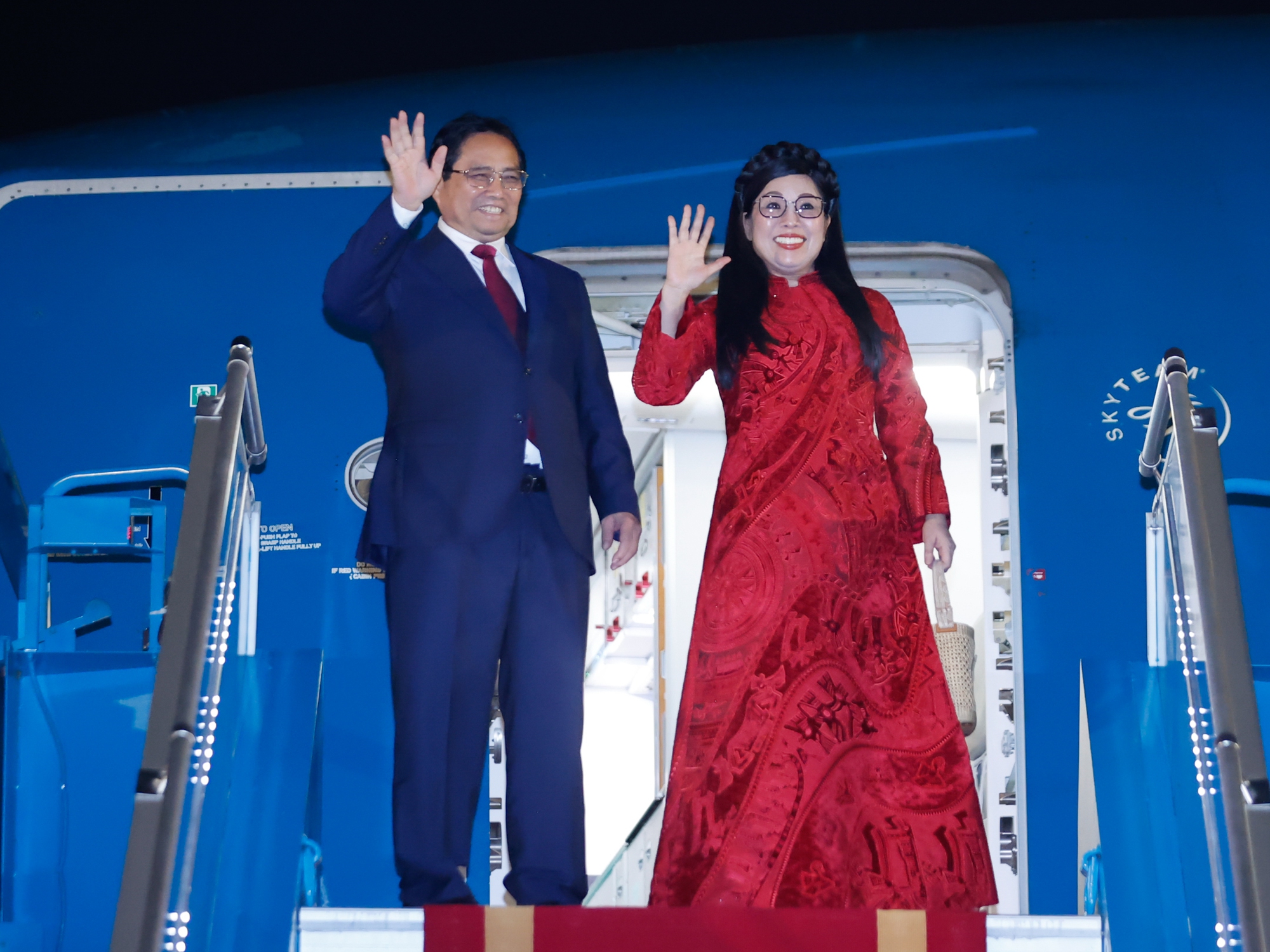 Thủ tướng Phạm Minh Chính lên đường thăm Malaysia, dự Hội nghị Cấp cao ASEAN 46 Thủ tướng Phạm Minh Chính lên đường thăm Malaysia, dự Hội nghị Cấp cao ASEAN 46
