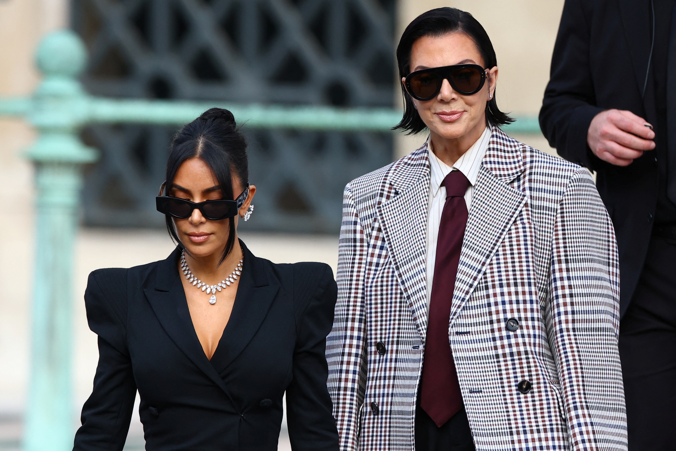 Kim Kardashian và 'trải nghiệm kinh hoàng nhất cuộc đời' - Ảnh 1.