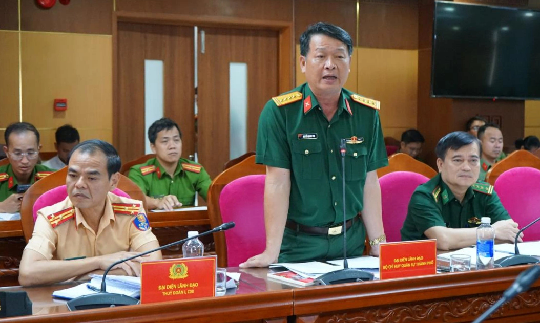 Công an TP.Đà Nẵng 'trải quân' trấn áp tội phạm dịp pháo hoa quốc tế- Ảnh 3. Công an TP.Đà Nẵng 'trải quân' trấn áp tội phạm dịp pháo hoa quốc tế- Ảnh 3.