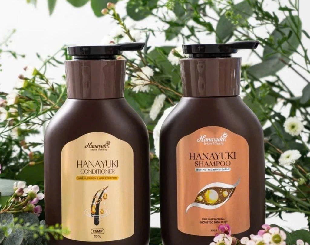 Thu hồi lô mỹ phẩm Hanayuki Conditioner, chai 300 gam 3 mỹ phẩm vi phạm, tạm dừng hoạt động Công ty VB Group và EBC Đồng Nai - Ảnh 1.