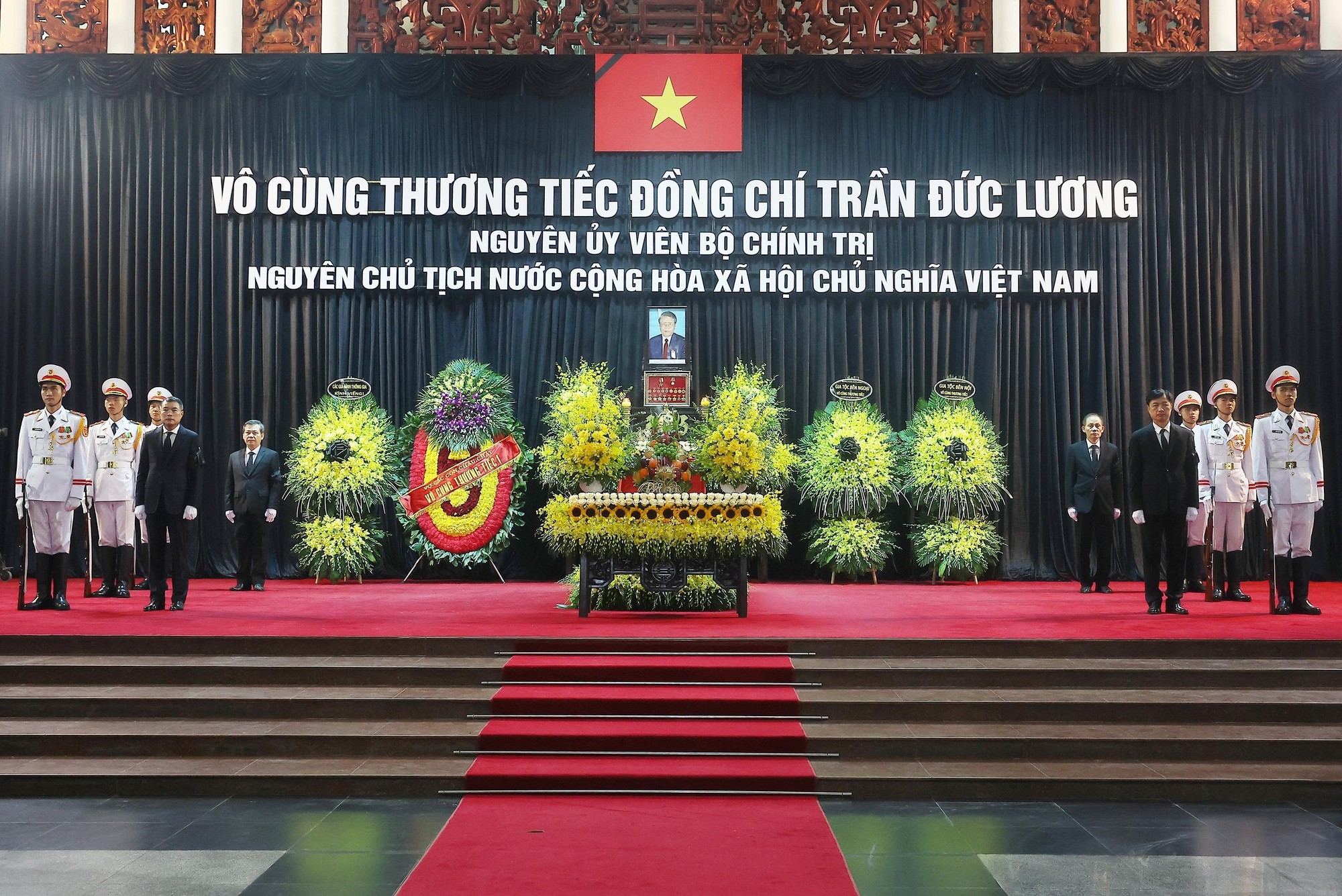 Tin tức đặc biệt trên báo in Thanh Niên 25.5.2025 Tin tức đặc biệt trên báo in Thanh Niên 25.5.2025