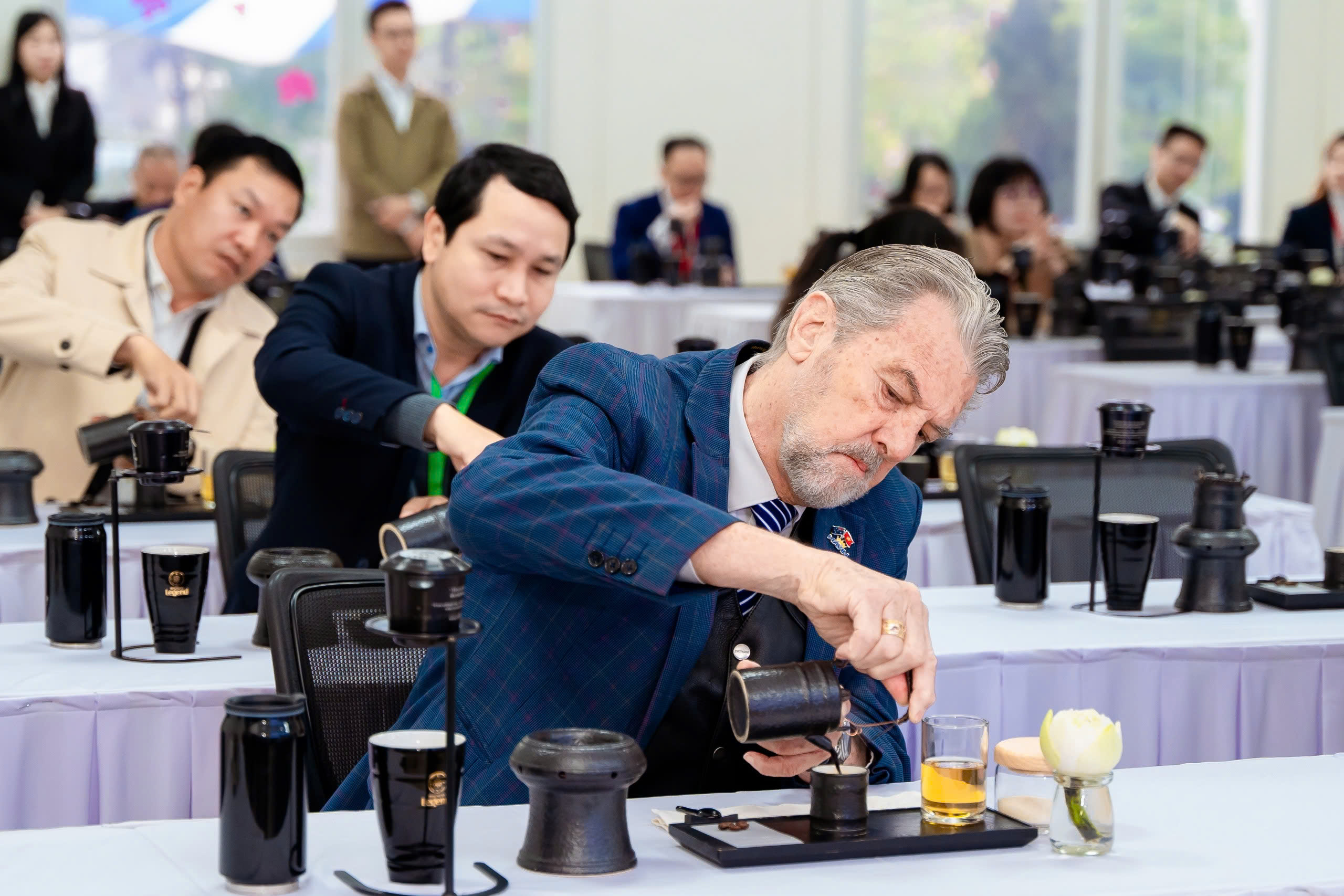 Trung Nguyên E-Coffee đạt giải thưởng Thương hiệu Mạnh ASEAN - Ảnh 6.