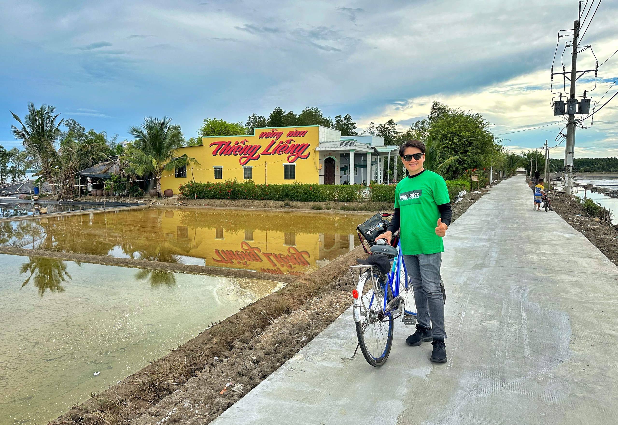 Hè 2025: Đến đảo Thiềng Liềng ở TP.HCM, nơi có ngọn núi thấp nhất Việt Nam, đồng muối trải dài - Ảnh 15.