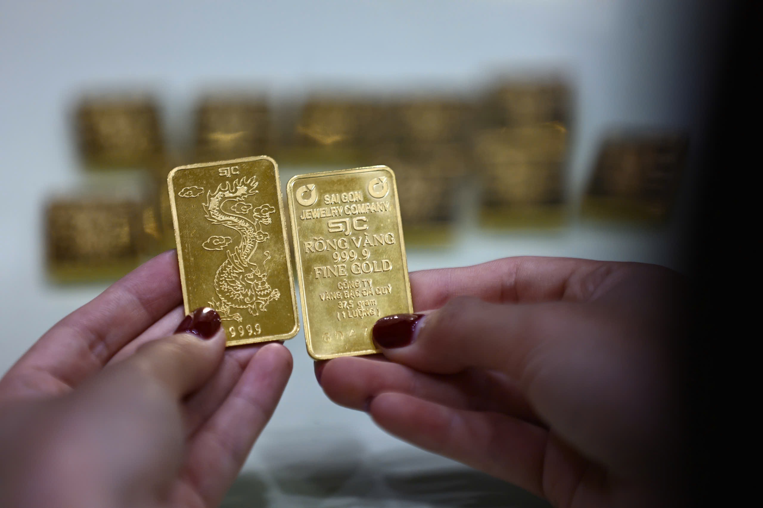 Giá vàng hôm nay 4.6.2025: Vàng miếng cao hơn nhẫn lên 3,6 triệu đồng/lượng - Ảnh 1.