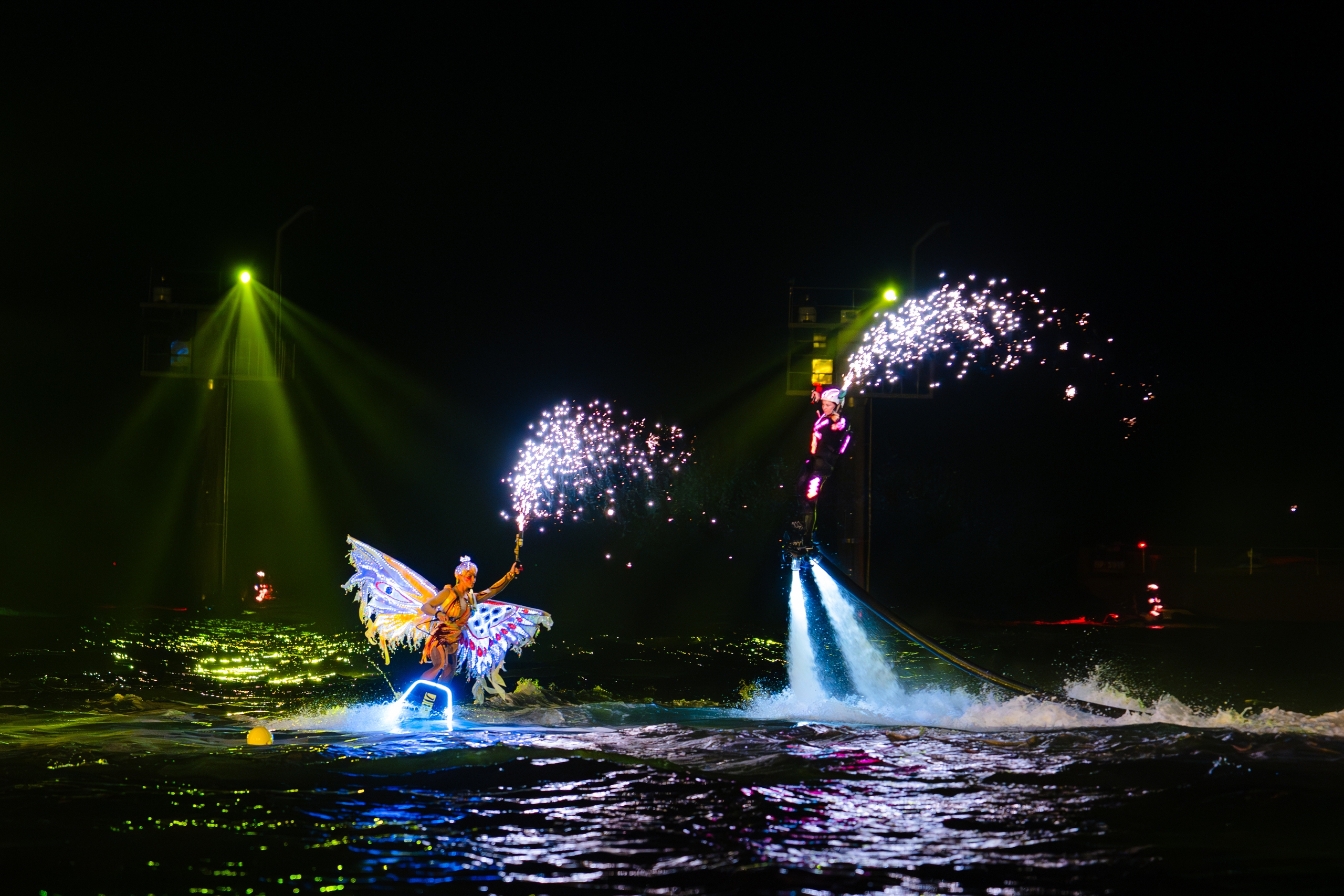 Phía sau show diễn đạt kỷ lục chưa từng có của Guinness thế giới tại Cát Bà
- Ảnh 6.