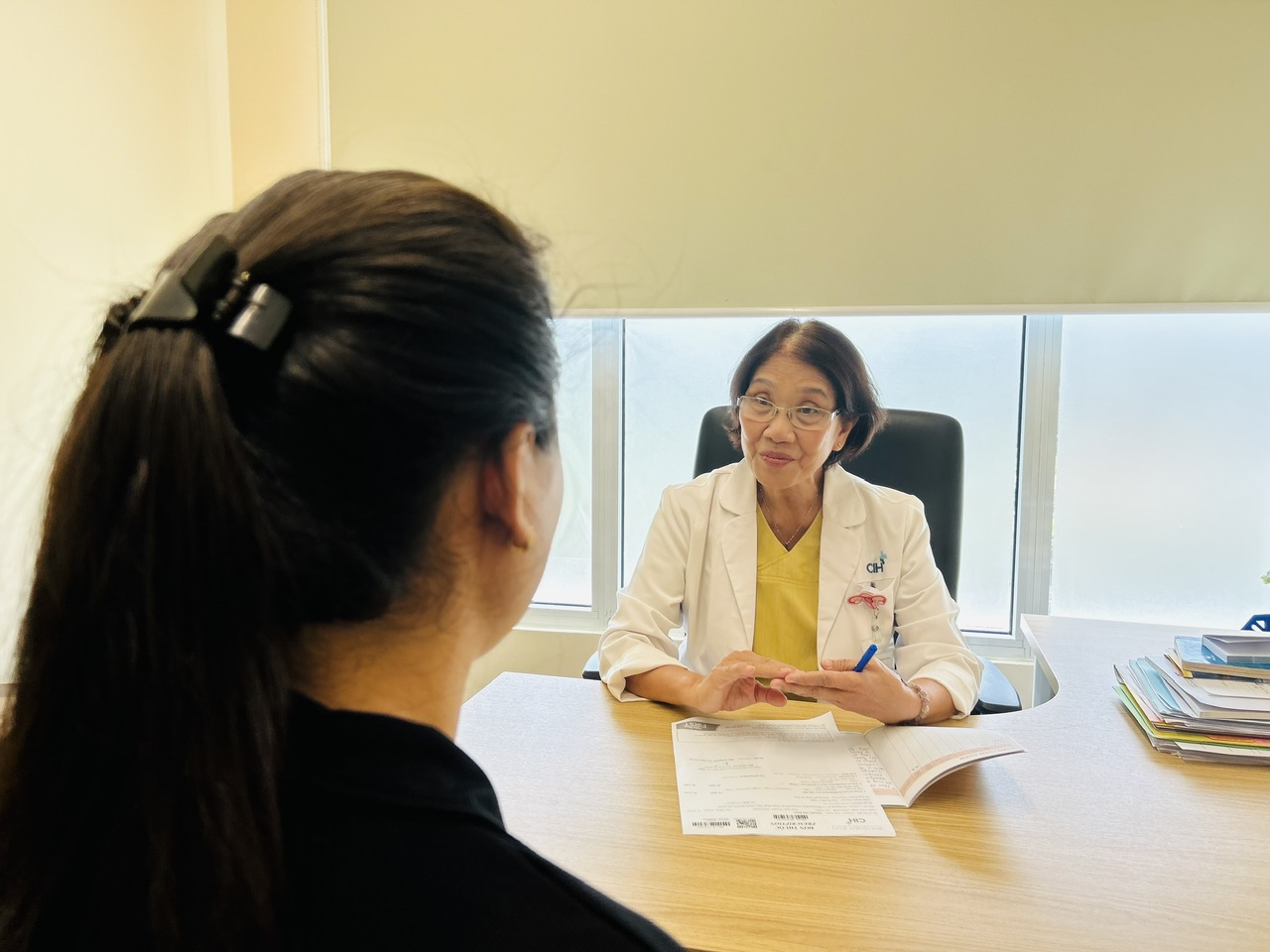 Cô gái 9X mang buồng trứng của người mãn kinh và phép màu tìm con - Ảnh 1.