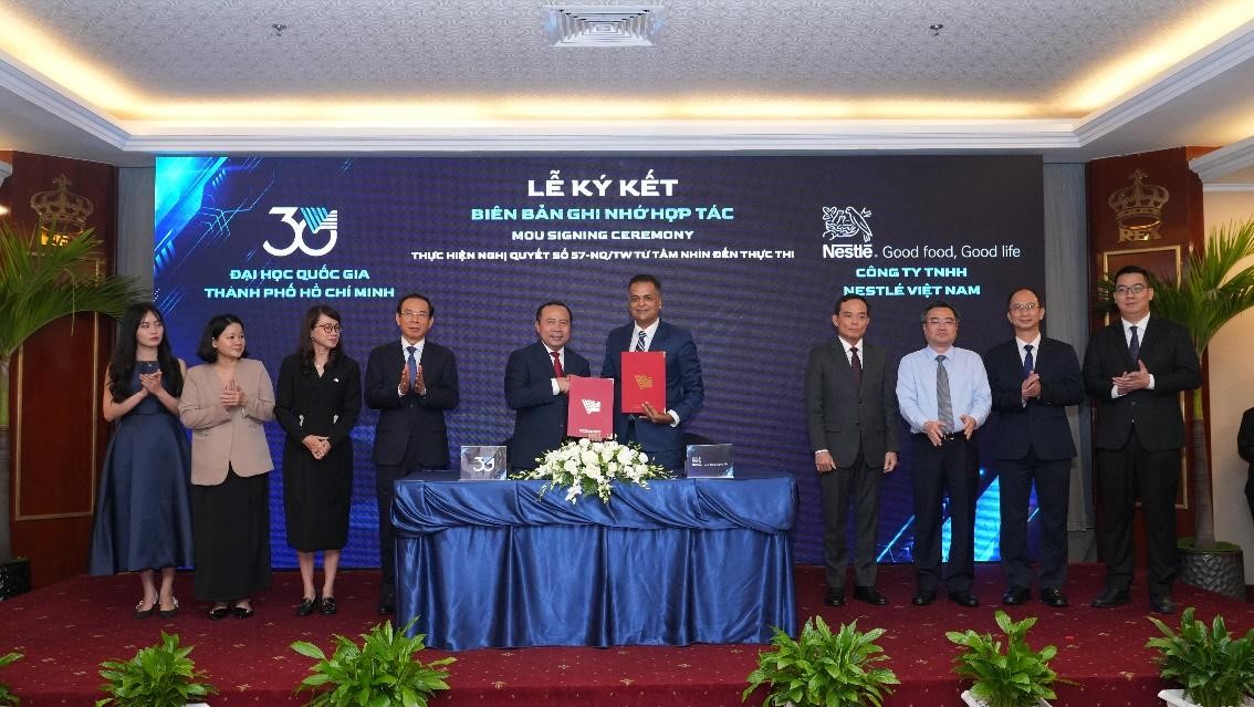 Nestlé Việt Nam ký kết hợp tác ĐH Quốc gia TP.HCM thực thi mô hình ‘3 nhà’- Ảnh 1.