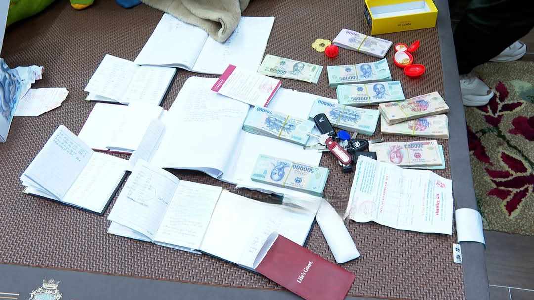 Thái Bình: Công an bắt 14 đối tượng 'chăn dắt' 28 cô gái tại quán karaoke- Ảnh 2.