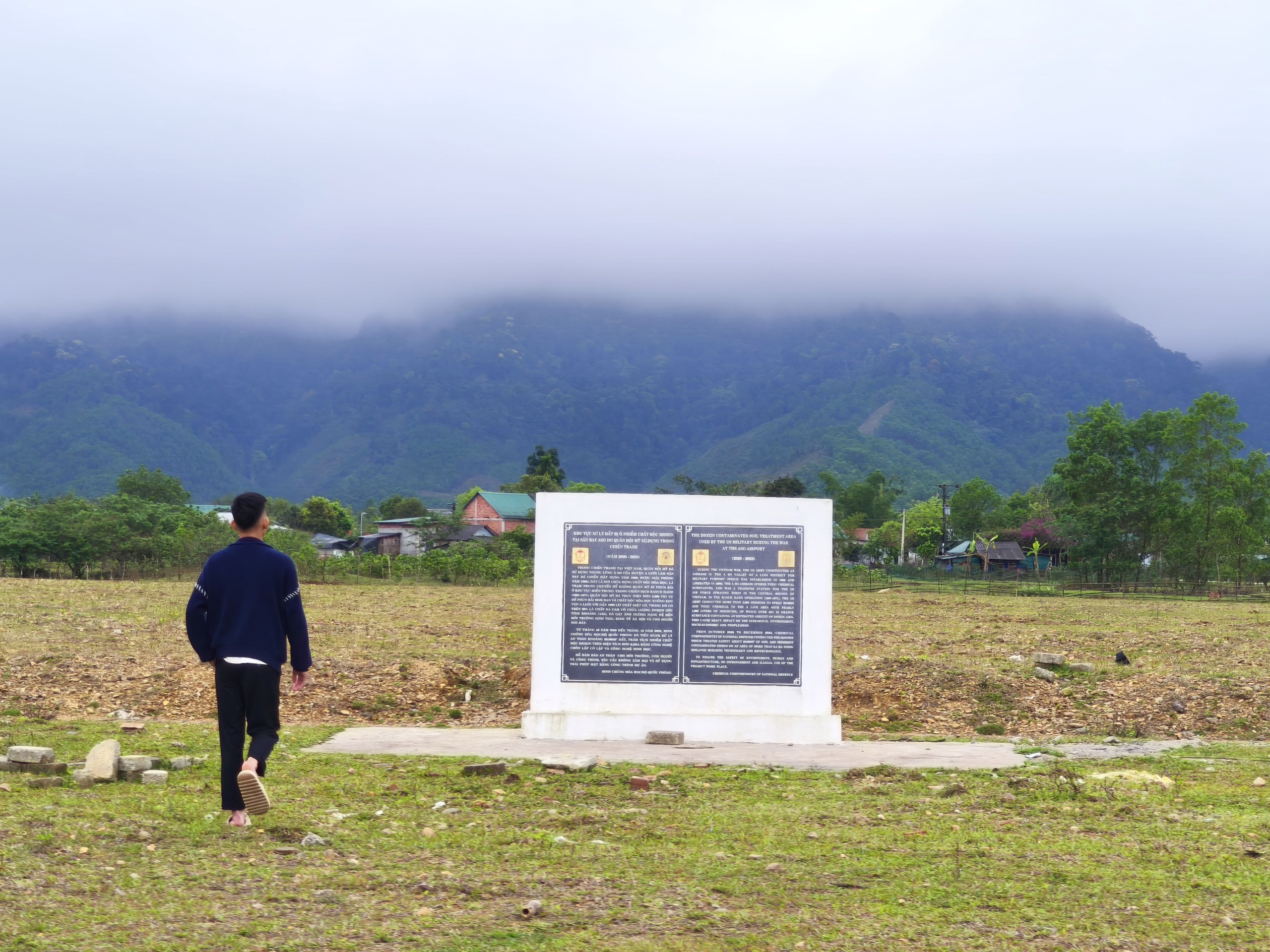 Phút lắng lòng ở sân bay A So, nơi từng được mệnh danh 'tọa độ chết'- Ảnh 10. Phút lắng lòng ở sân bay A So, nơi từng được mệnh danh 'tọa độ chết'- Ảnh 10.