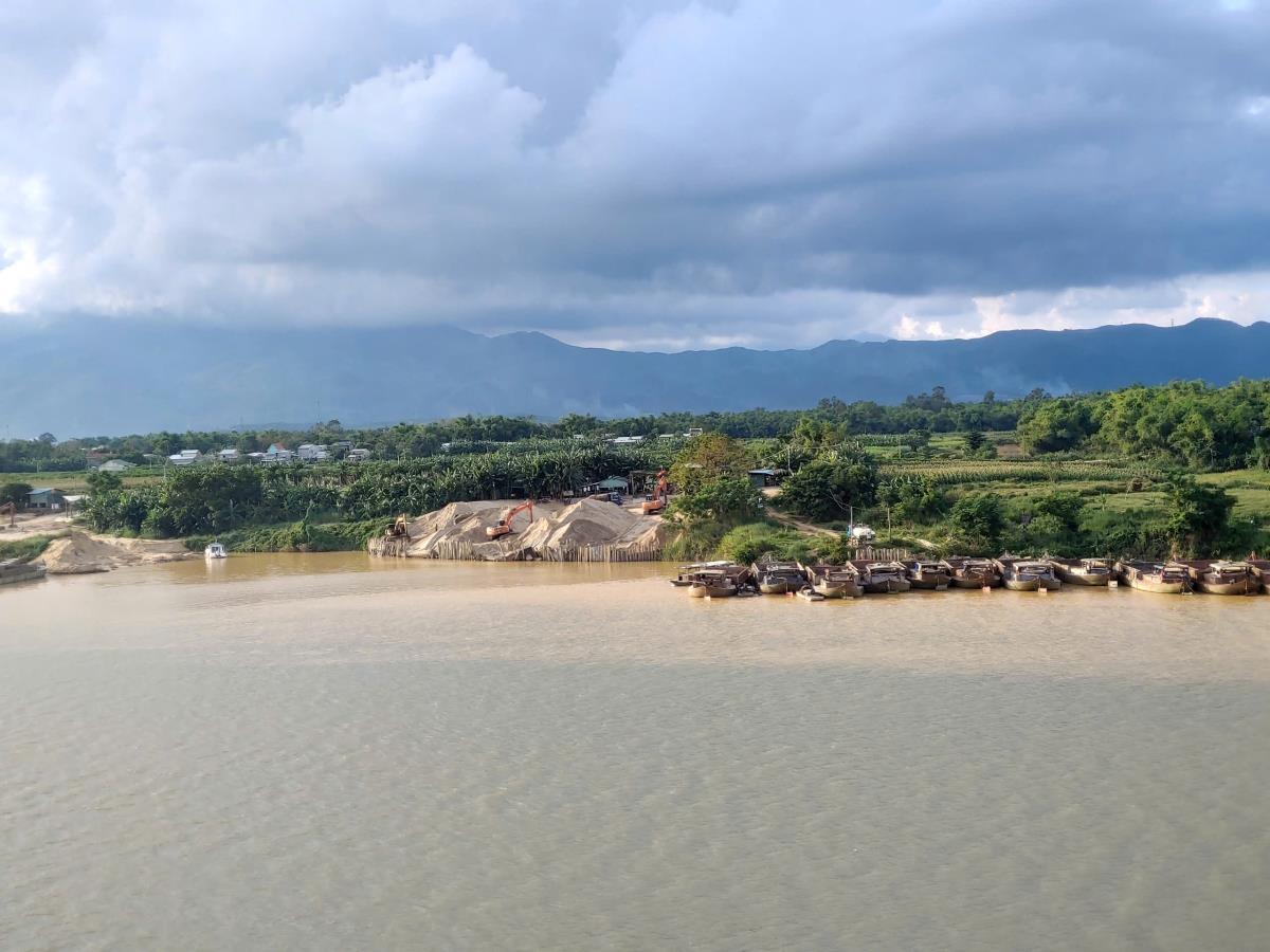 Thi công công trình đảo lộn vì thiếu cát xây dựng- Ảnh 2. Thi công công trình đảo lộn vì thiếu cát xây dựng- Ảnh 2.
