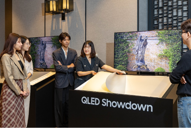 Samsung tái định nghĩa chuẩn mực QLED: Công nghệ thực thụ, an toàn và bền vững - Ảnh 1.