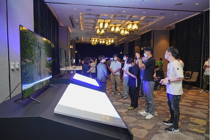 Samsung tái định nghĩa chuẩn mực QLED: Công nghệ thực thụ, an toàn và bền vững - Ảnh 2.