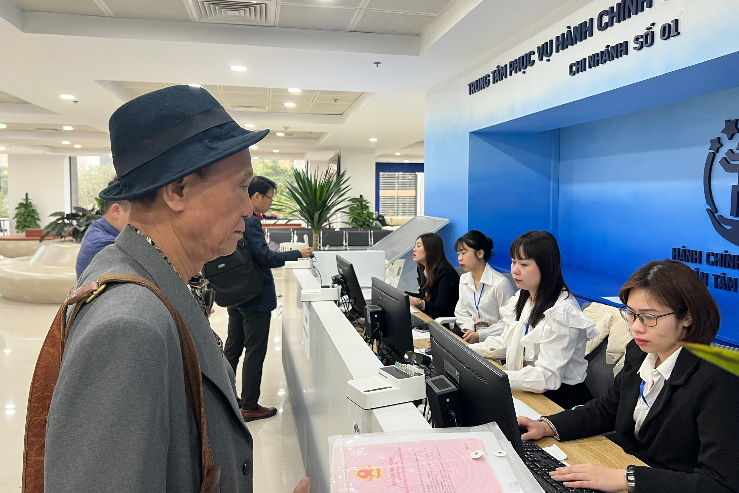 Hà Nội nhận hồ sơ trực tuyến 5 loại thủ tục về đất đai- Ảnh 1.