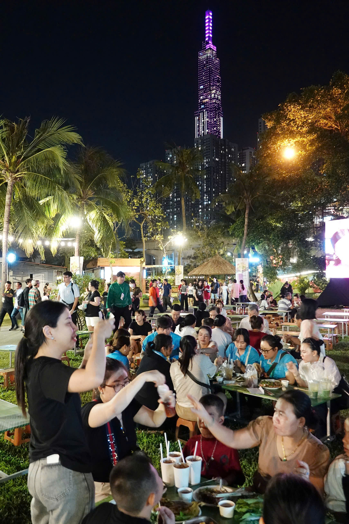 Thấy gì từ thương hiệu dẫn đầu thị phần Food service tại Việt Nam?- Ảnh 3. Thấy gì từ thương hiệu dẫn đầu thị phần Food service tại Việt Nam?- Ảnh 3.
