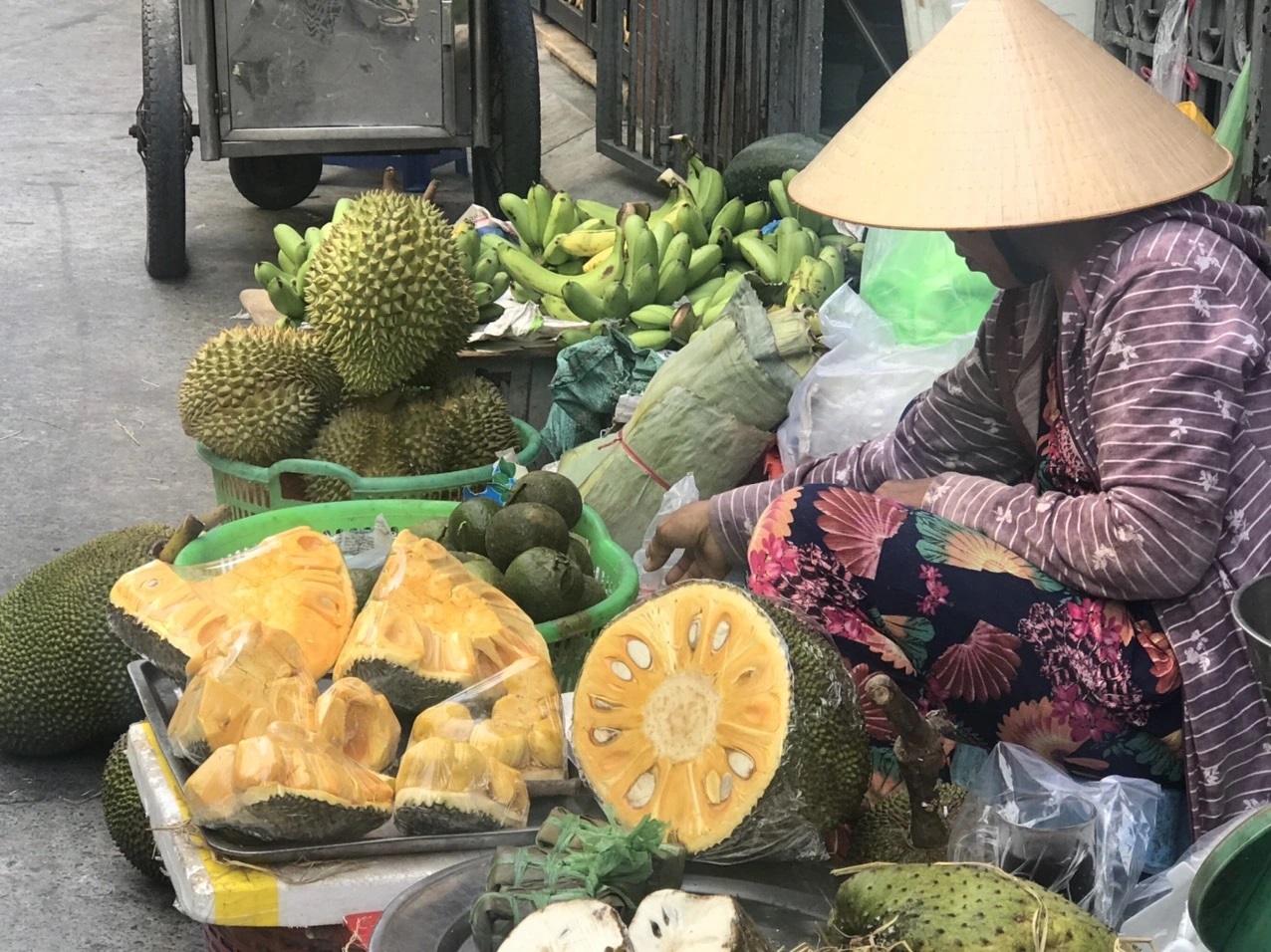 Hộ kinh doanh dưới 1 tỉ đồng, đóng thuế thế nào? - Ảnh 1.
