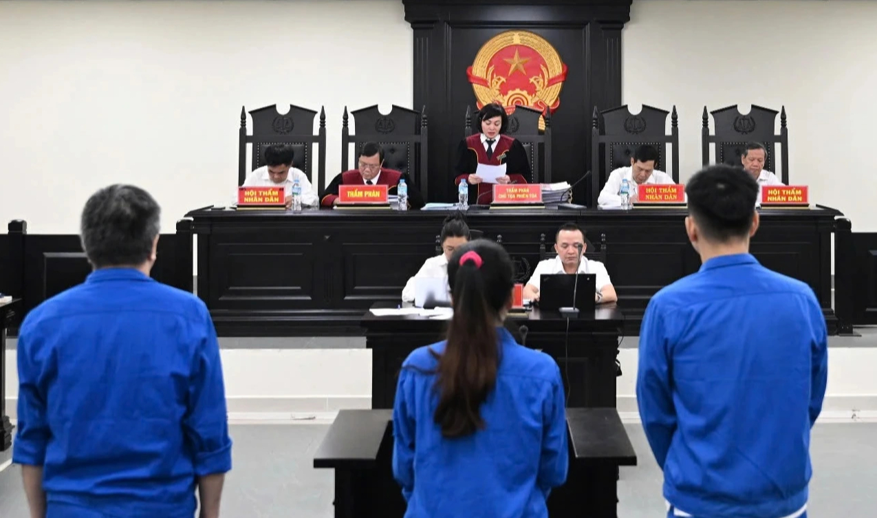 Xét xử cựu vụ phó nhận hối lộ tiền tỉ để 'đổi nhà to hơn'- Ảnh 3. Xét xử cựu vụ phó nhận hối lộ tiền tỉ để 'đổi nhà to hơn'- Ảnh 3.