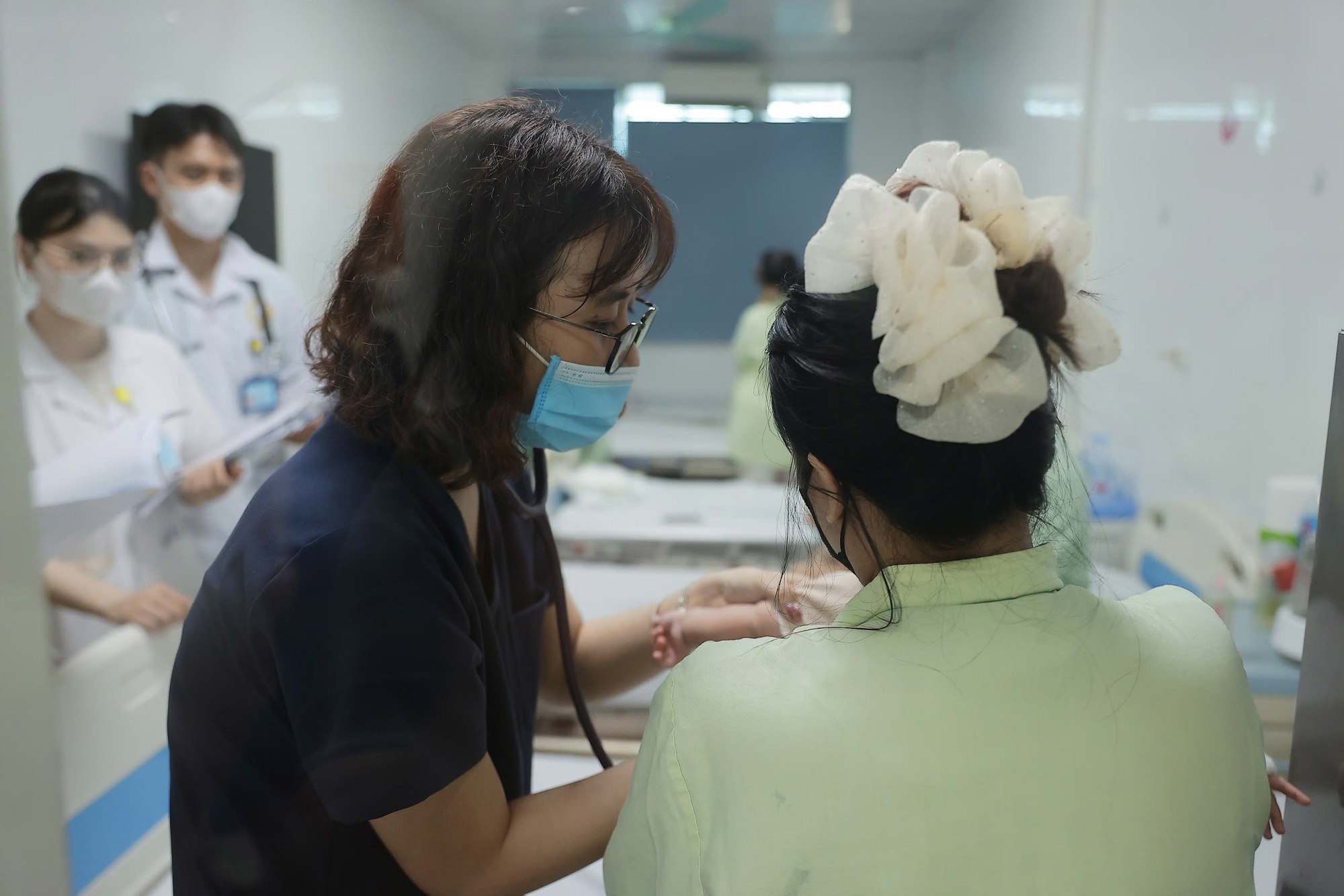 Cảnh báo về nguy cơ khiến Covid-19 nguy hiểm, gây biến chứng nặng- Ảnh 1. Cảnh báo về nguy cơ khiến Covid-19 nguy hiểm, gây biến chứng nặng- Ảnh 1.