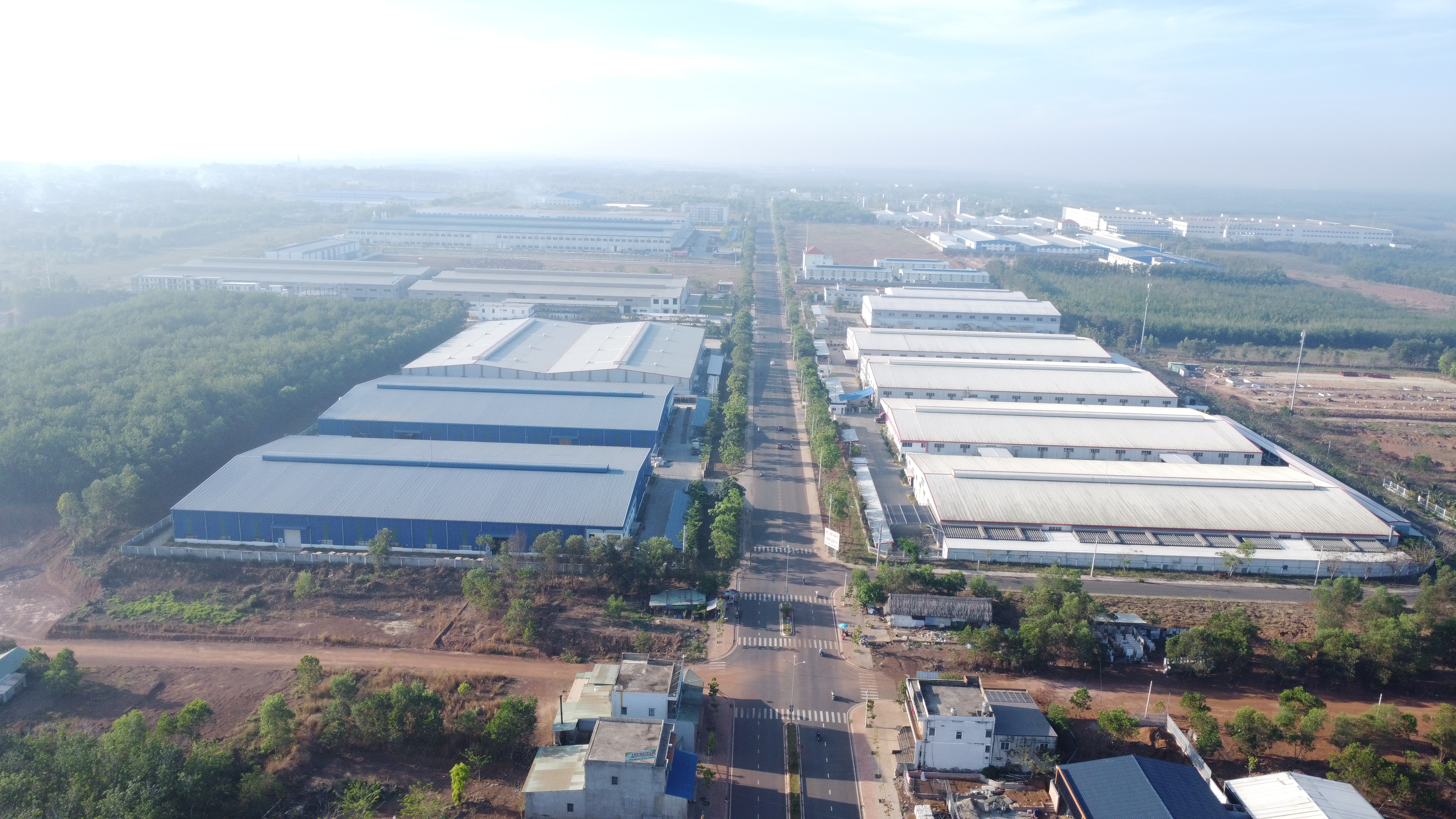 Bình Phước: Thu hồi hơn 25.000 ha đất để phát triển kinh tế - xã hội- Ảnh 2. Bình Phước: Thu hồi hơn 25.000 ha đất để phát triển kinh tế - xã hội- Ảnh 2.