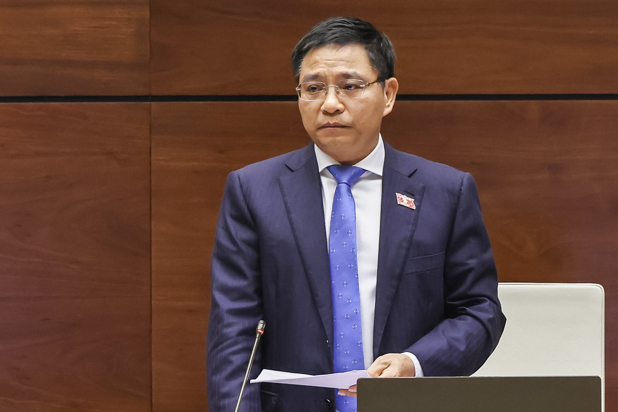 Bộ trưởng Tài chính: 'Vướng thì sửa chứ không thể bỏ luật Đấu thầu'- Ảnh 2. Bộ trưởng Tài chính: 'Vướng thì sửa chứ không thể bỏ luật Đấu thầu'- Ảnh 2.
