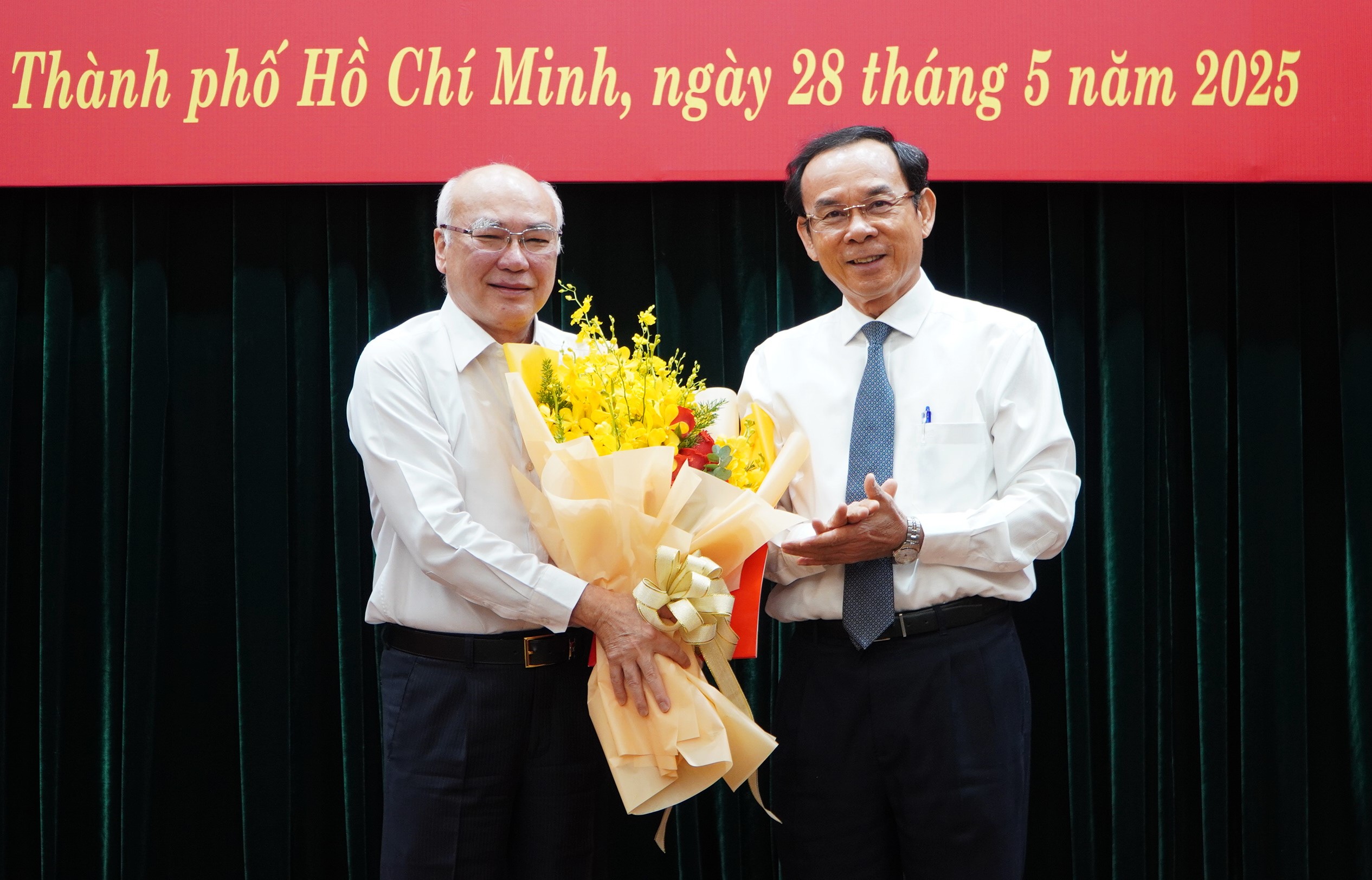 Nhân sự TP.HCM: Ông Phan Nguyễn Như Khuê nghỉ hưu- Ảnh 1. Nhân sự TP.HCM: Ông Phan Nguyễn Như Khuê nghỉ hưu- Ảnh 1.