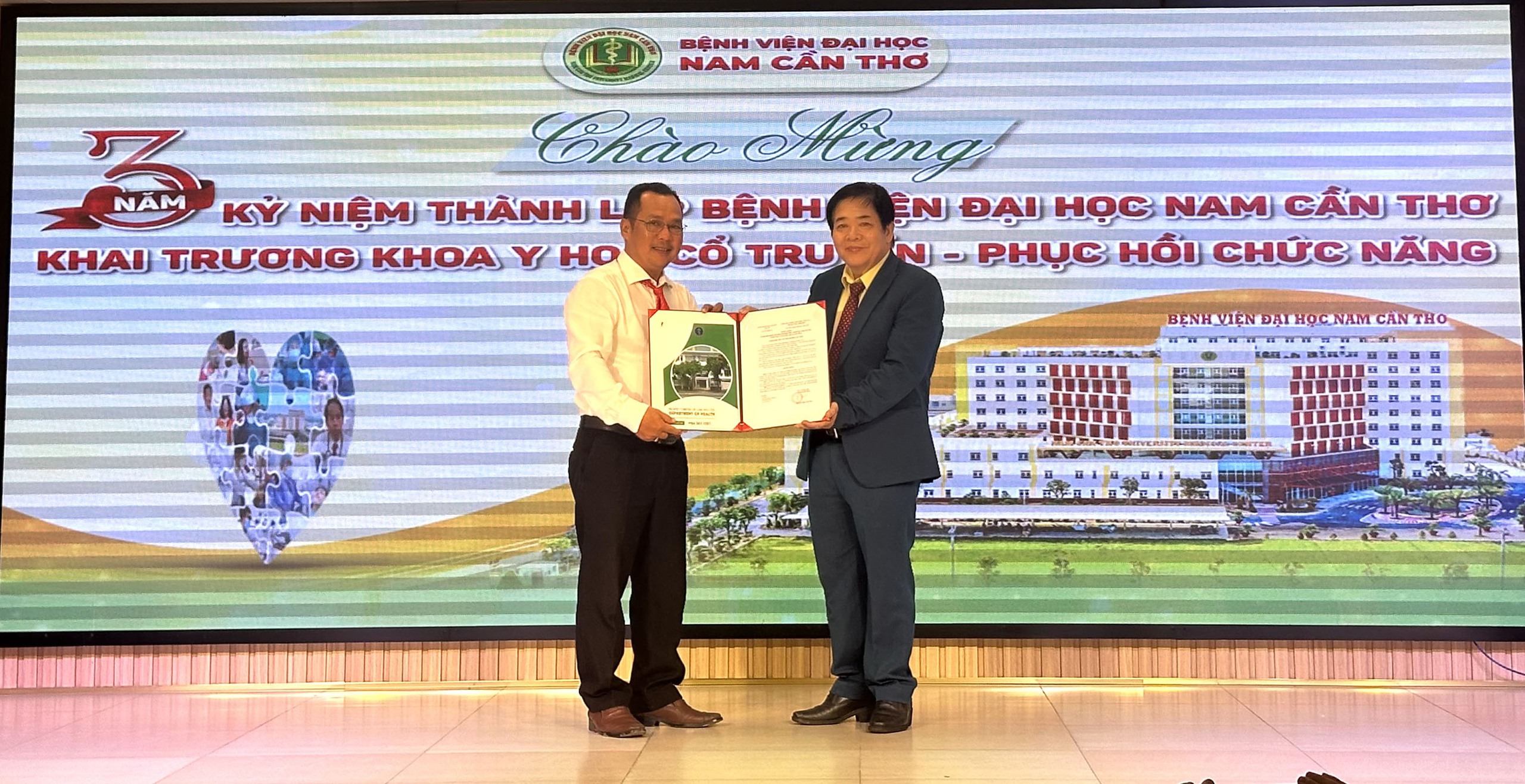 - Ảnh 1. Bệnh viện Đại học Nam Cần Thơ kết nối nhiều đối tác trong và ngoài nước - Ảnh 1.