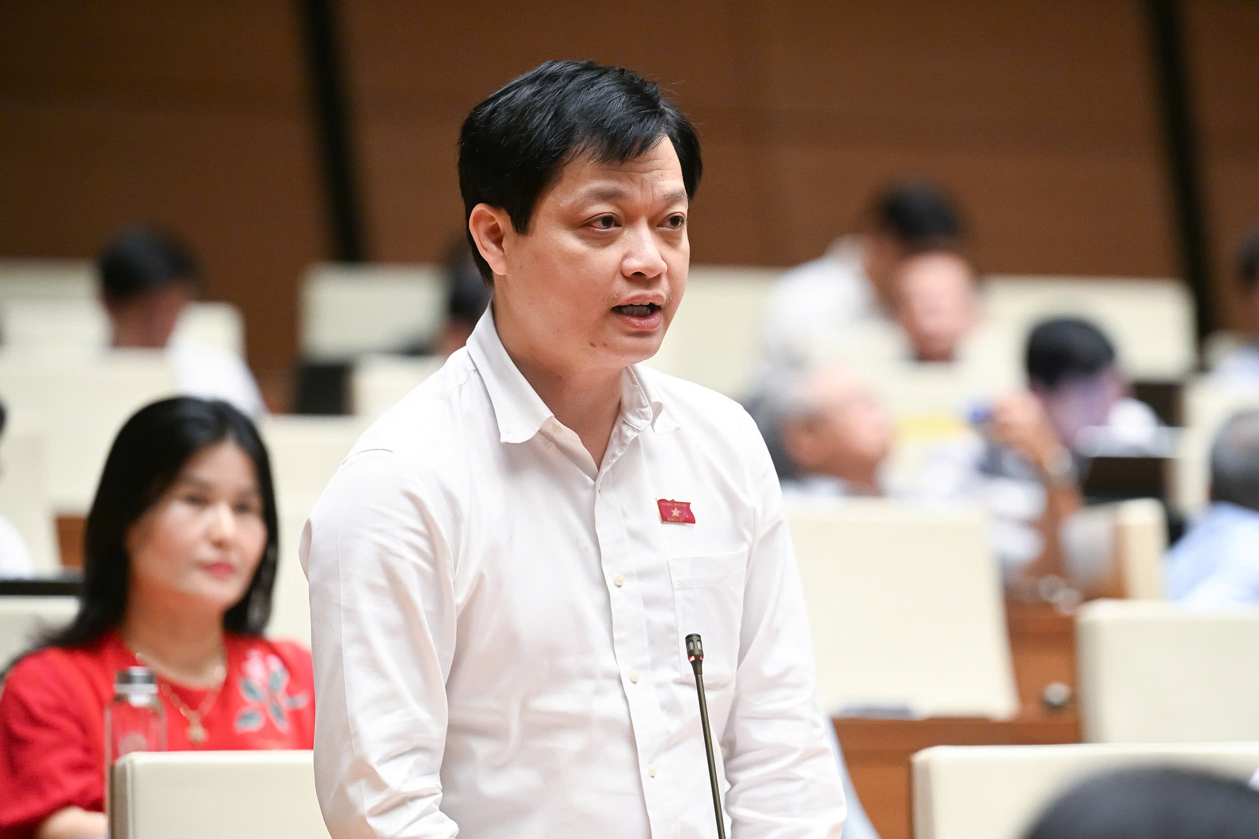 Ngân hàng sẽ được thu giữ tài sản đảm bảo không cần qua tòa án - Ảnh 2.
