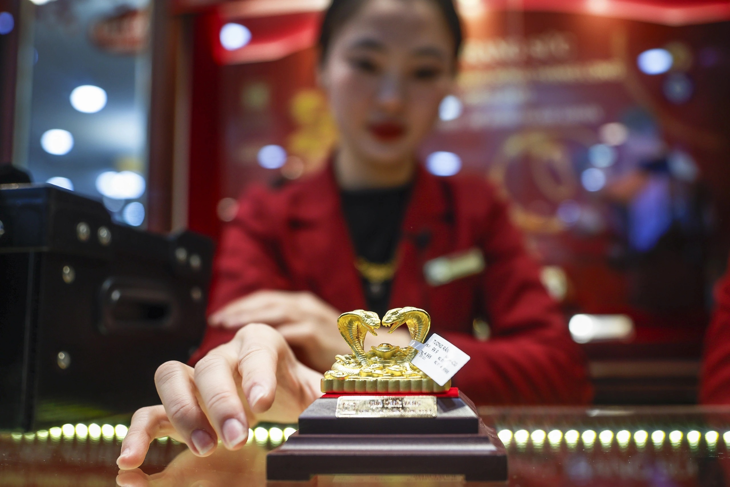 'Cởi trói' thị trường vàng- Ảnh 2.