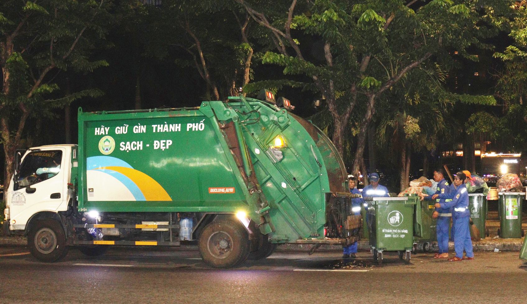 Đà Nẵng kêu gọi không xả rác tại lễ hội pháo hoa quốc tế - Ảnh 1.