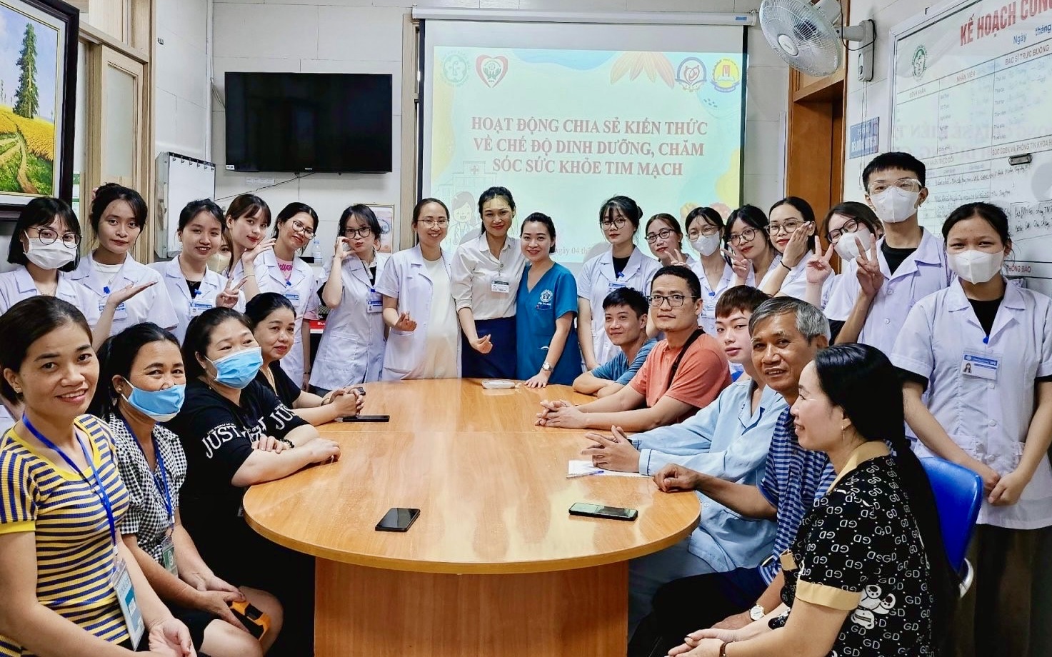 Gần 100 tỉ đồng hỗ trợ người bệnh khó khăn- Ảnh 1. Gần 100 tỉ đồng hỗ trợ người bệnh khó khăn- Ảnh 1.