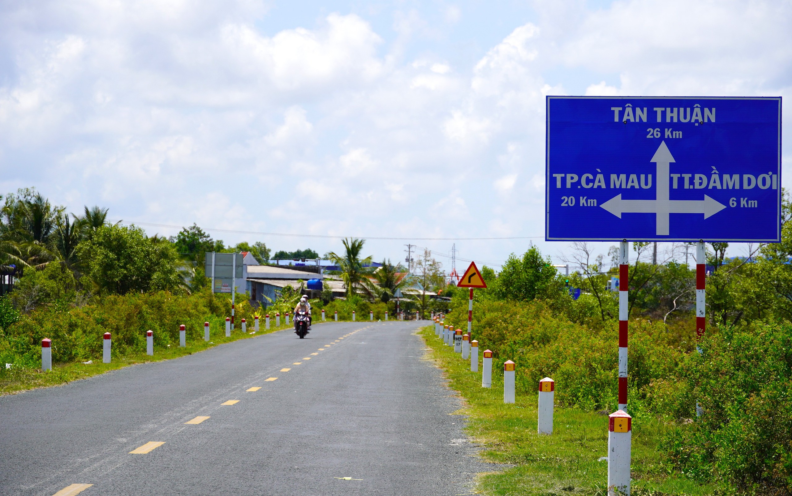 Dự án ngàn tỉ kết nối đông - tây Cà Mau sắp về đích- Ảnh 6. Dự án ngàn tỉ kết nối đông - tây Cà Mau sắp về đích- Ảnh 6.