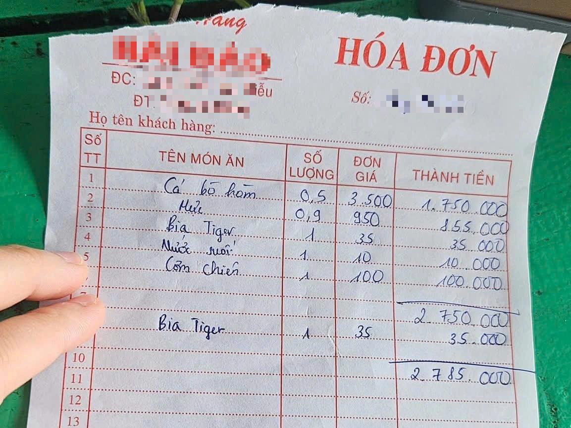 Xác minh vụ nhà hàng bè ở Nha Trang bị tố bán cá bò hòm 3,5 triệu đồng/kg- Ảnh 1. Xác minh vụ nhà hàng bè ở Nha Trang bị tố bán cá bò hòm 3,5 triệu đồng/kg- Ảnh 1.