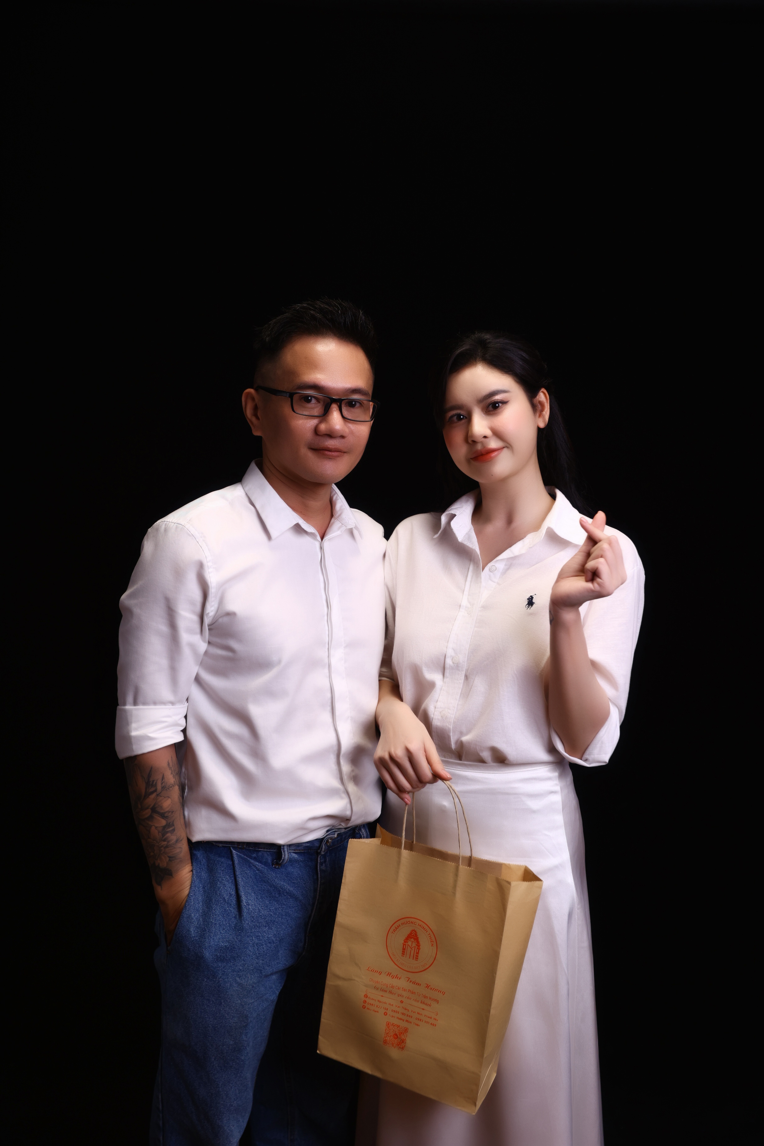 Kha Ly tái xuất sau khi sinh, cùng chồng góp giọng trong dự án đặc biệt - Ảnh 1.