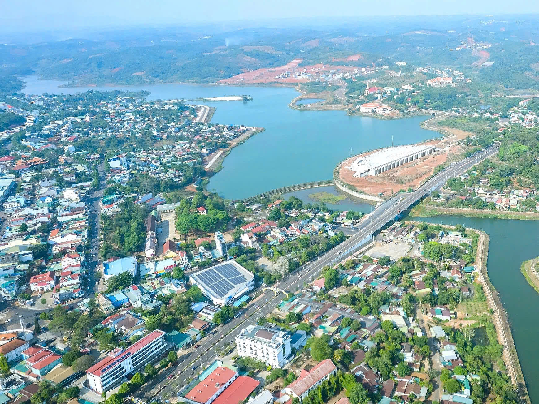 Một địa phương đề xuất không nhận cán bộ sau sáp nhập - Ảnh 1.