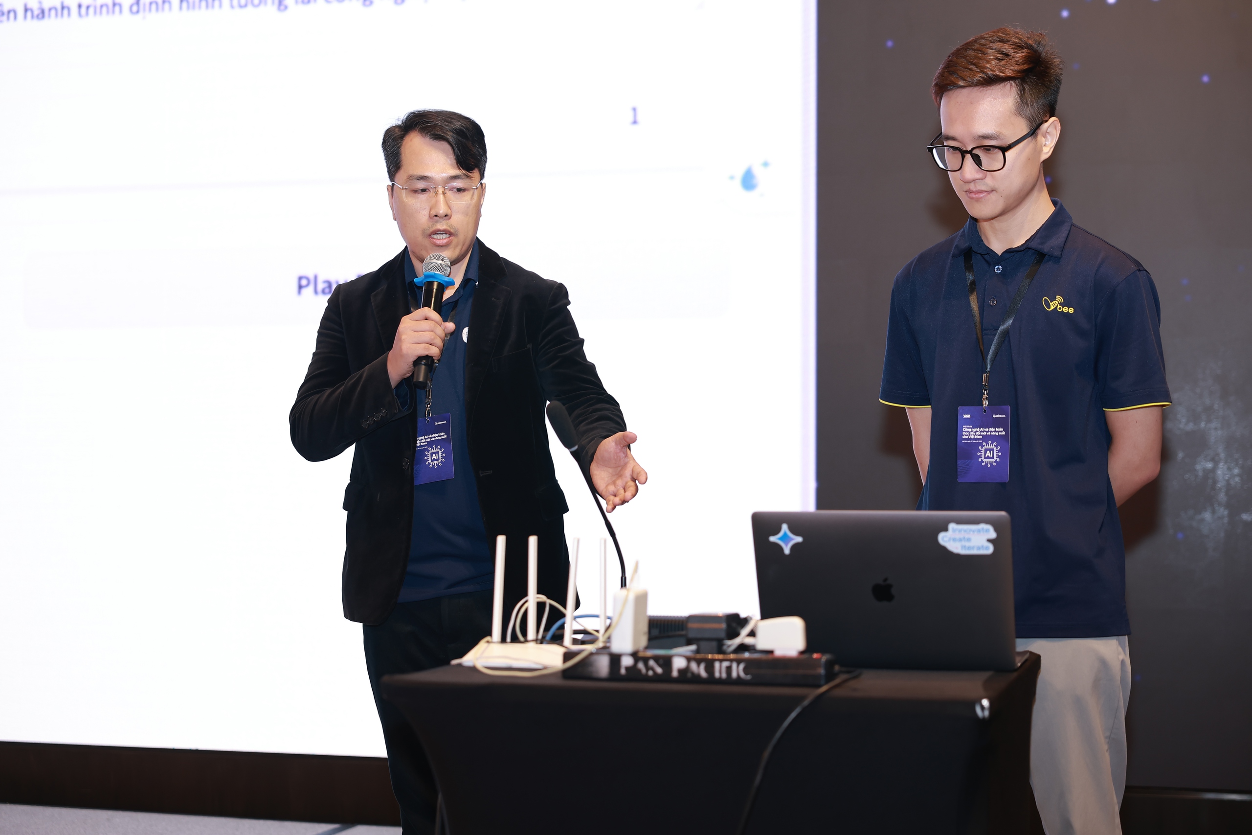Qualcomm đồng hành cùng công nghệ Việt vươn mình - Bước ngoặt mới cho Việt Nam số- Ảnh 3. Qualcomm đồng hành cùng công nghệ Việt vươn mình - Bước ngoặt mới cho Việt Nam số- Ảnh 3.