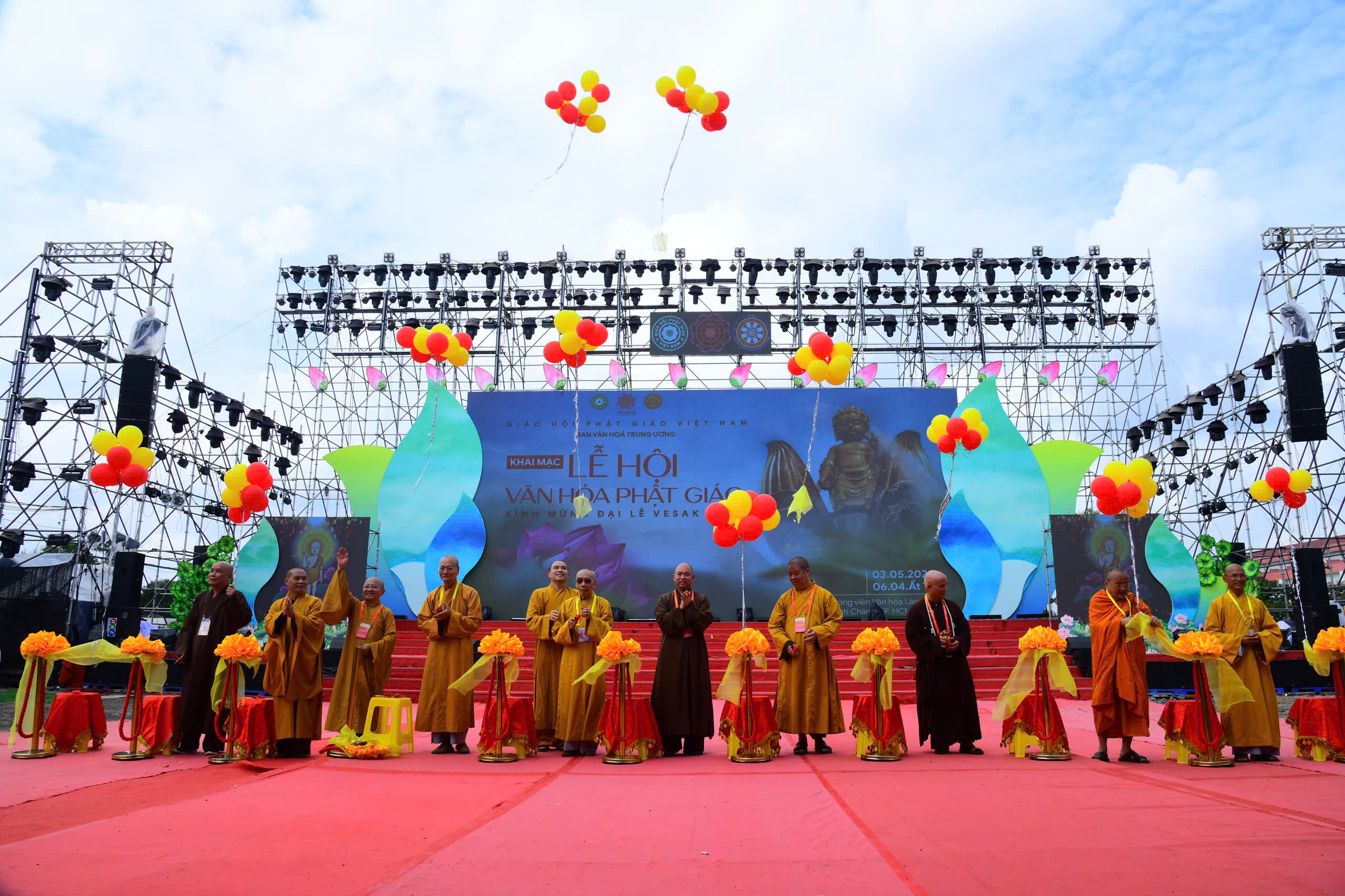 Giao lưu âm nhạc nghệ thuật Phật giáo quốc tế Vesak 2025 ở Thisky Hall- Ảnh 2. Giao lưu âm nhạc nghệ thuật Phật giáo quốc tế Vesak 2025 ở Thisky Hall- Ảnh 2.