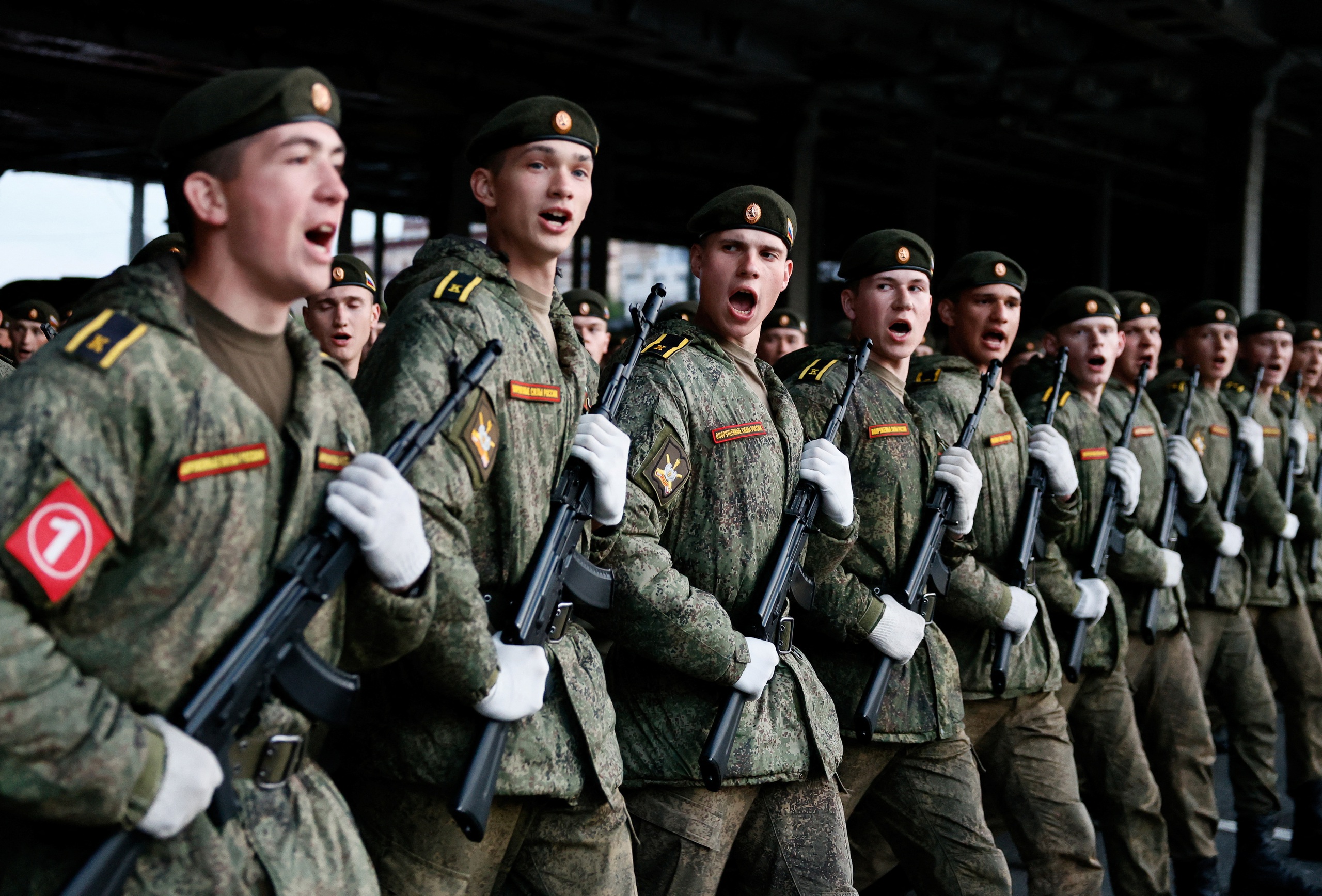Tổng thống Putin: Nga có đủ sức mạnh để kết thúc chiến dịch ở Ukraine - Ảnh 1.