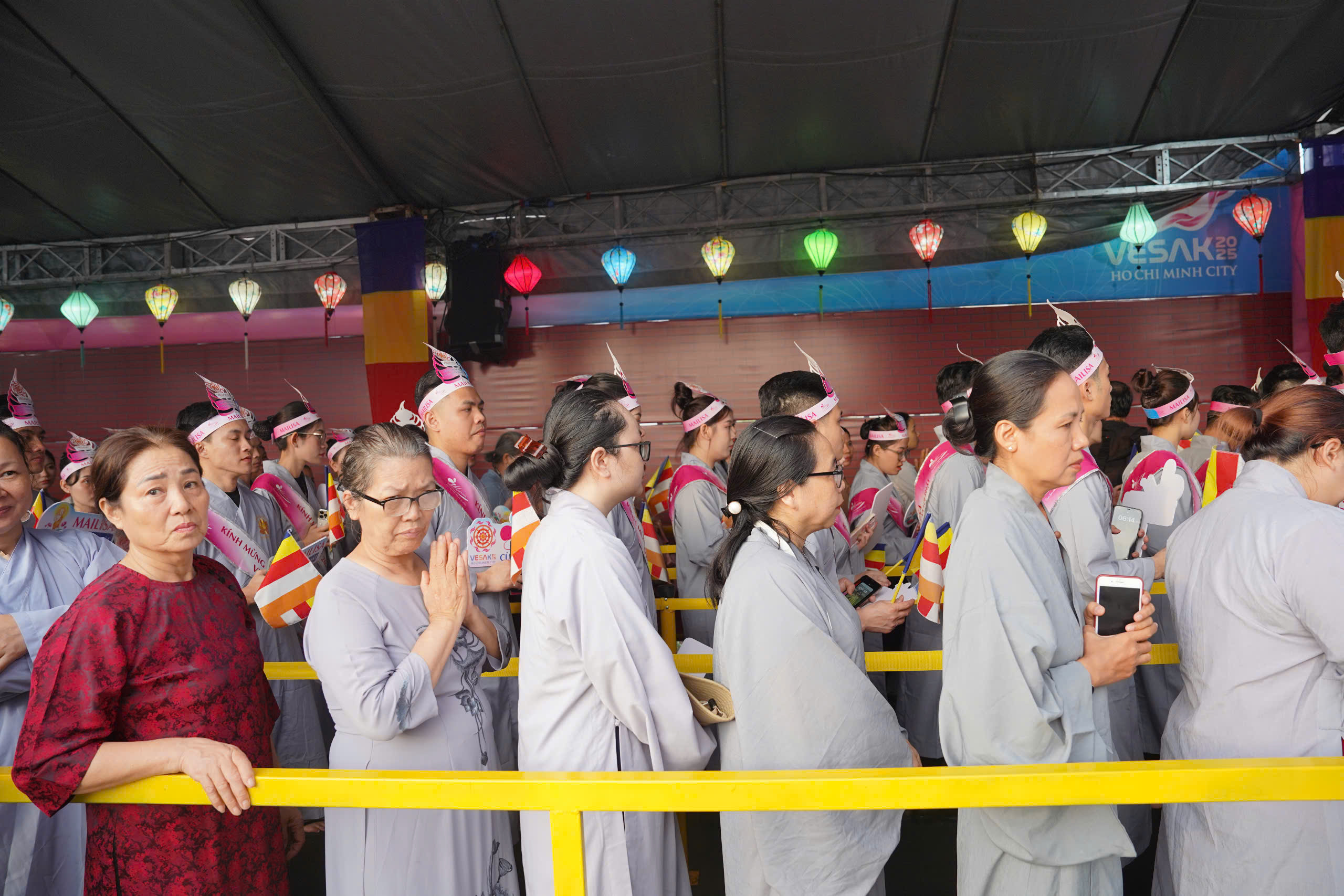 Công an TP.HCM kiểm tra đảm bảo an ninh trật tự tại đại lễ Vesak 2025 - Ảnh 5.