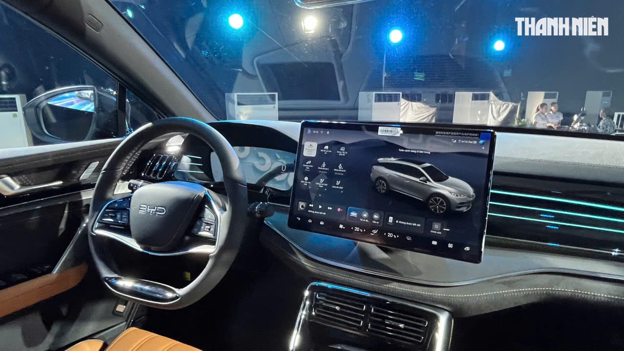 BYD lý giải việc loại bỏ màn hình giải trí xoay 90 độ trên ô tô - Ảnh 2.