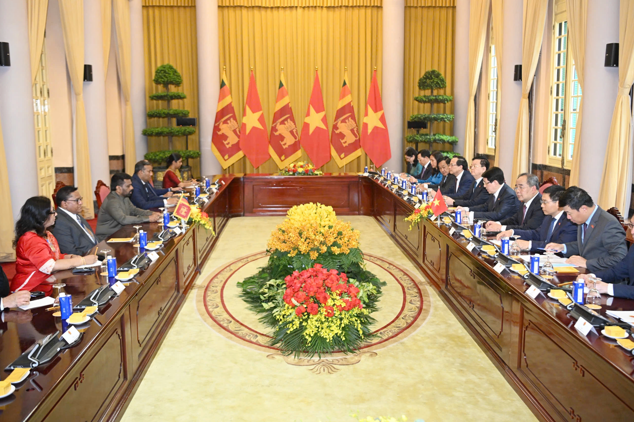 Chủ tịch nước Lương Cường chủ trì lễ đón chính thức Tổng thống Sri Lanka - Ảnh 4.