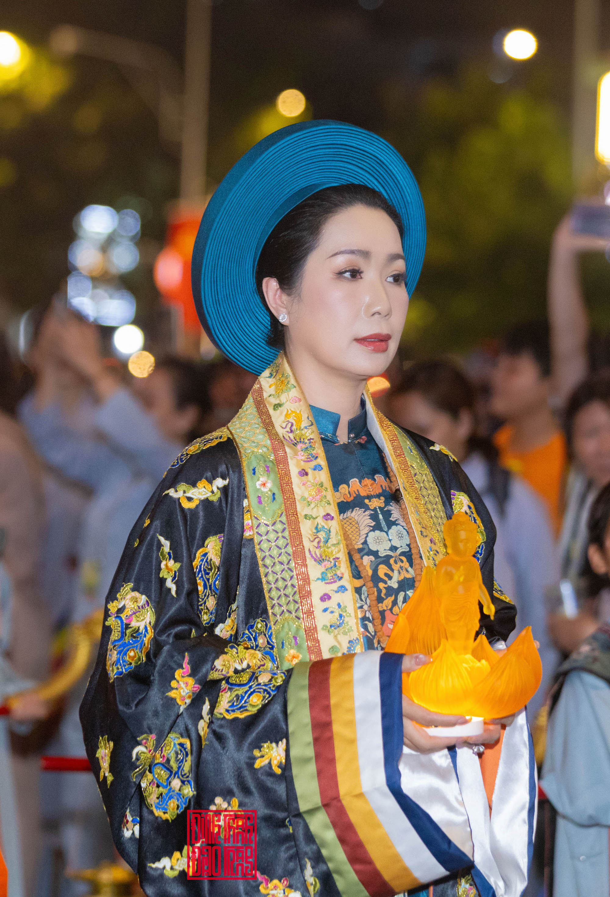 NSND Trịnh Kim Chi, Quốc Trường tham gia lễ rước tượng Phật NSND Trịnh Kim Chi, Quốc Trường tham gia lễ rước tượng Phật