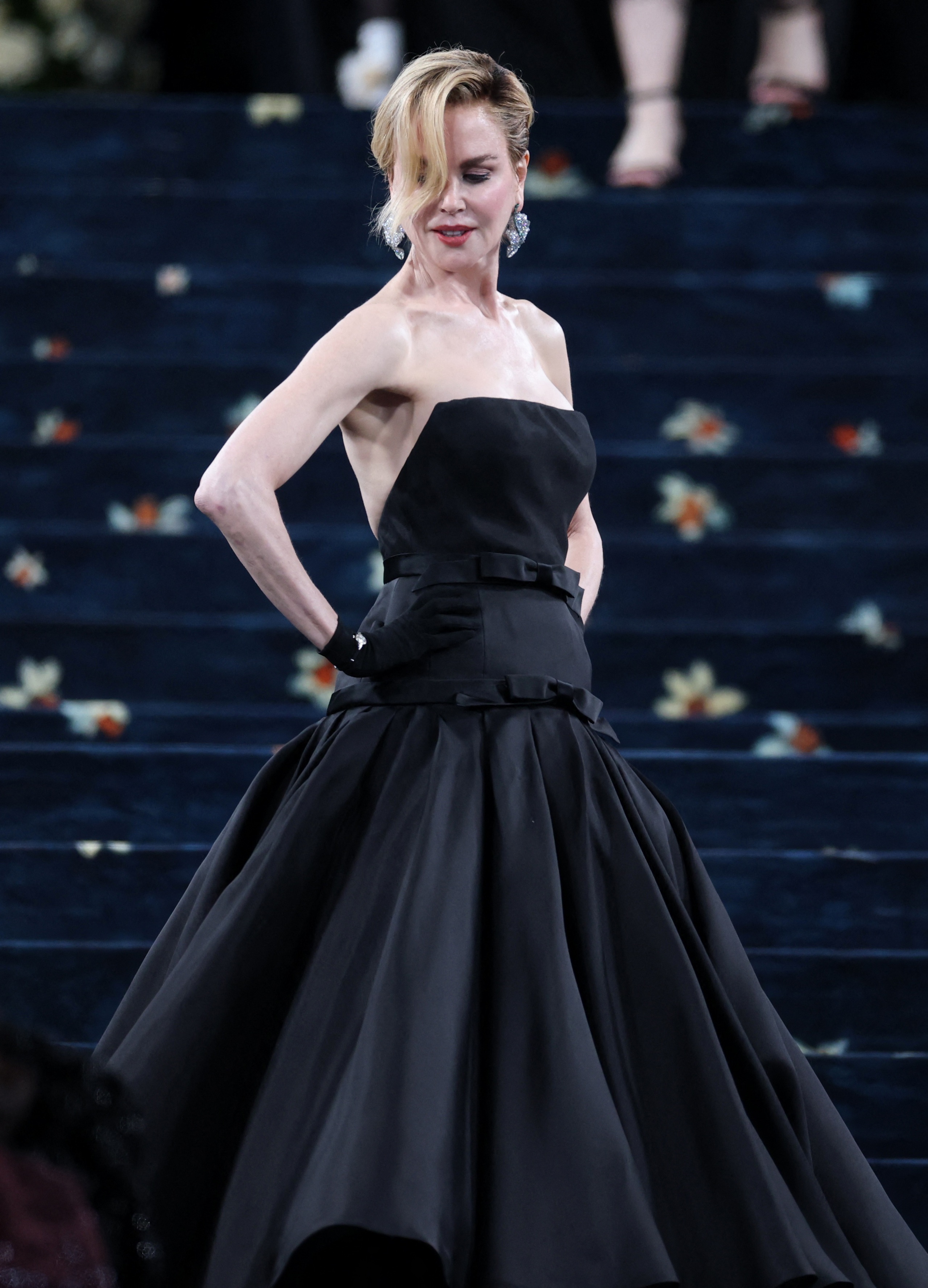 Lisa diện mốt nội y táo bạo khoe sắc cùng dàn sao ‘khủng’ ở Met Gala - Ảnh 13.