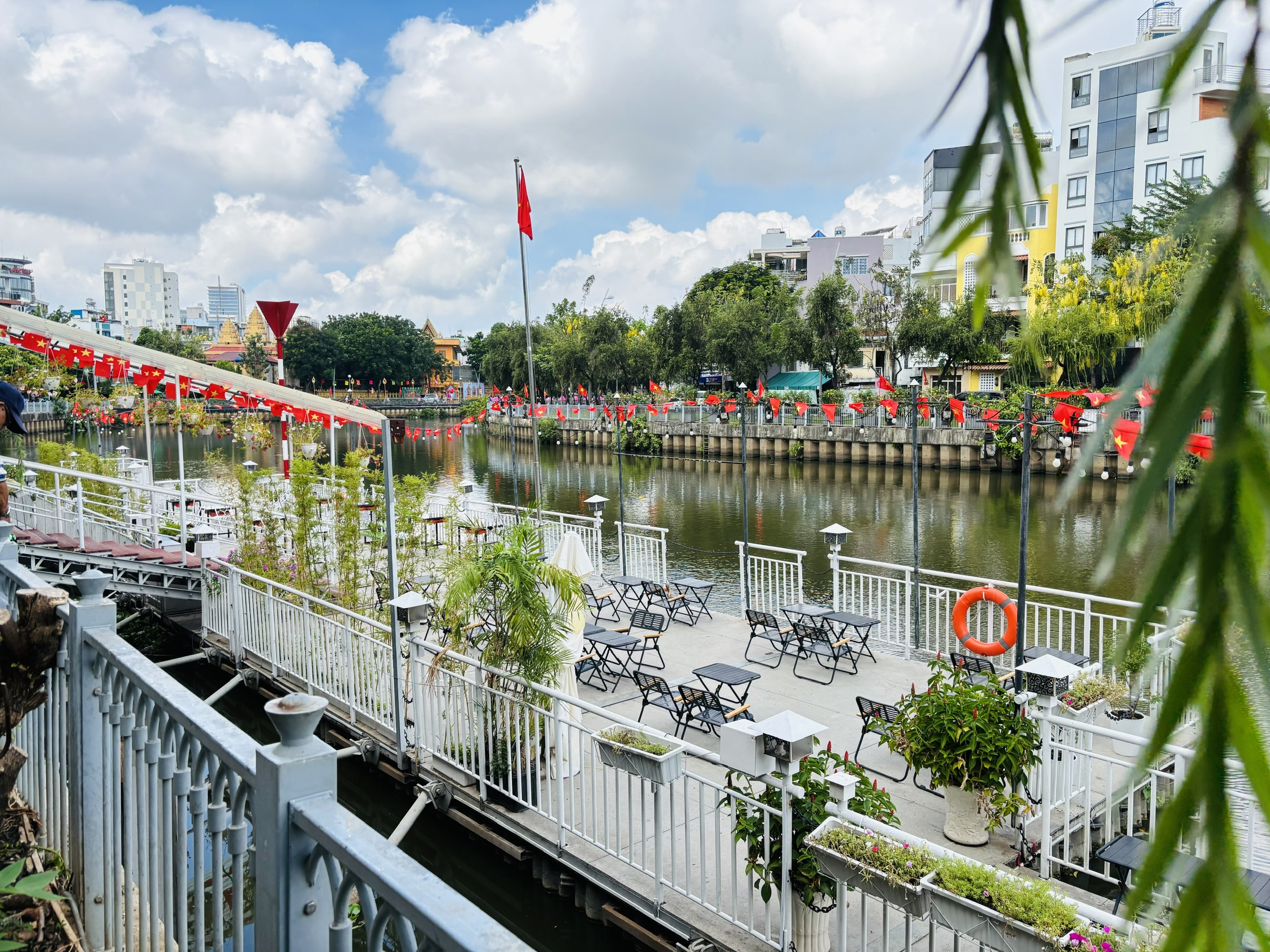 Sống ở TP.HCM: Đường Trường Sa, Hoàng Sa ‘sinh đôi’ giữa lòng thành phố- Ảnh 10. Sống ở TP.HCM: Đường Trường Sa, Hoàng Sa ‘sinh đôi’ giữa lòng thành phố- Ảnh 10.